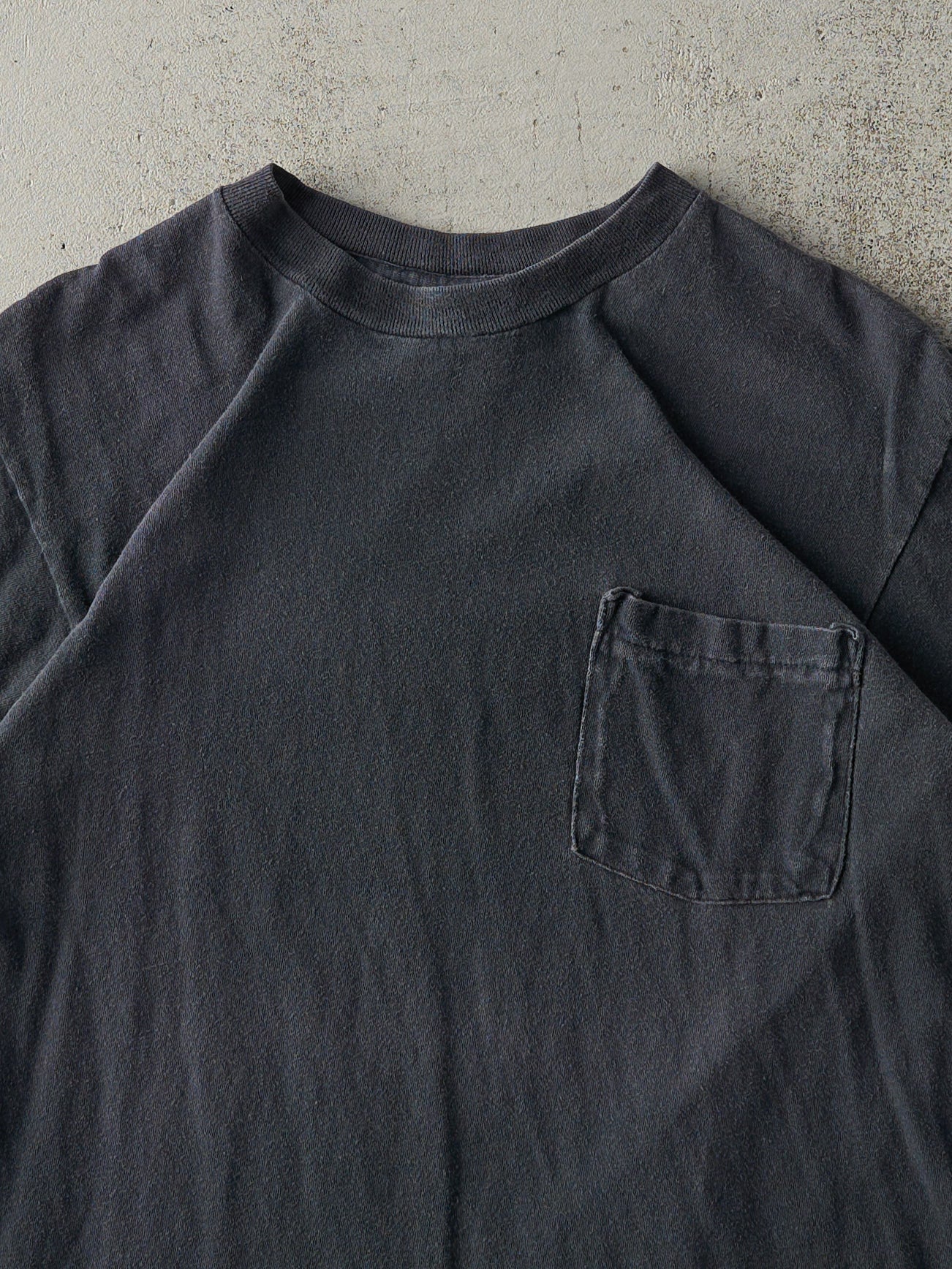 Vintage 90s Faded Black Blank Single Stitch Pocket Tee (S)