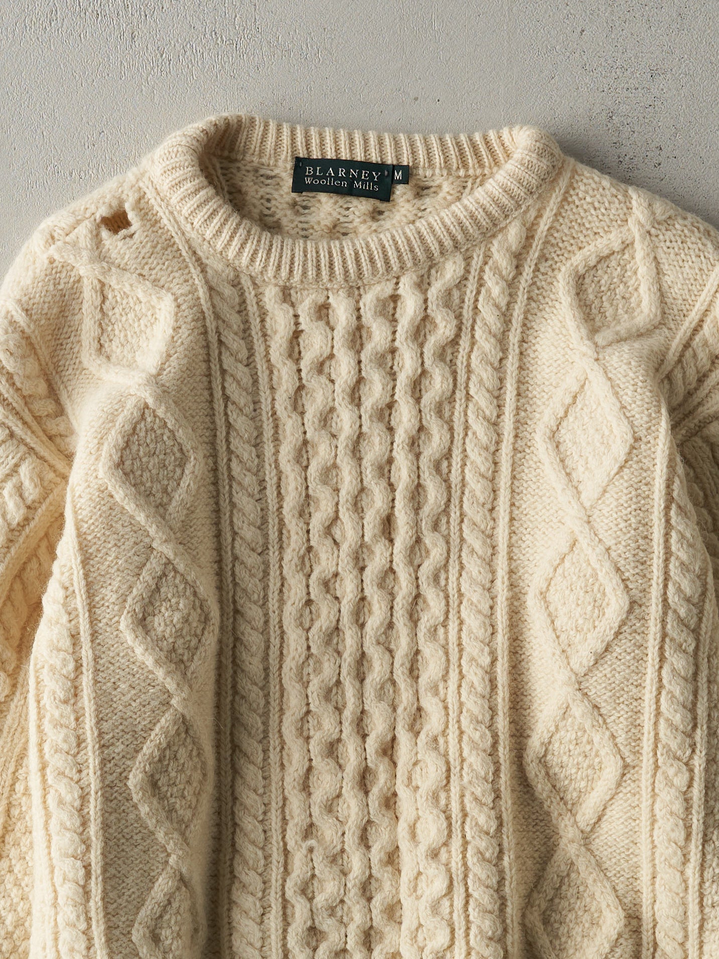 Vintage 80s Beige Cable Knit Sweater (M)