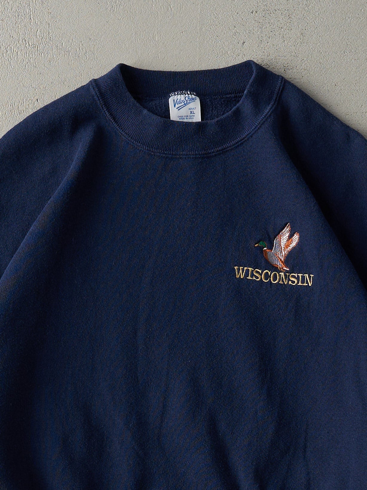 Vintage 90s Navy Blue Wisconsin Embroidered Crewneck (M)