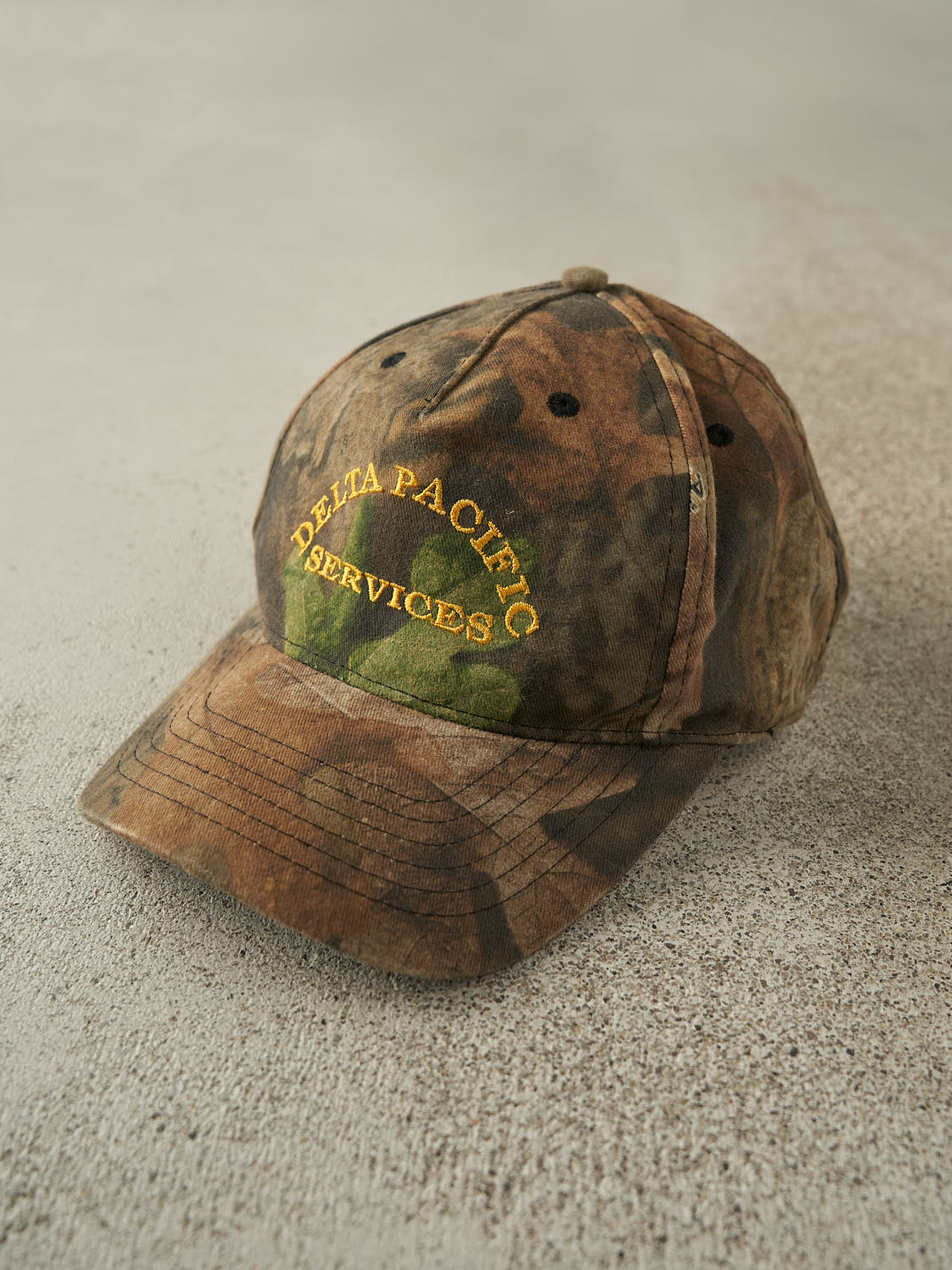 Vintage 90s Camo Embroidered Strapback (O/S)