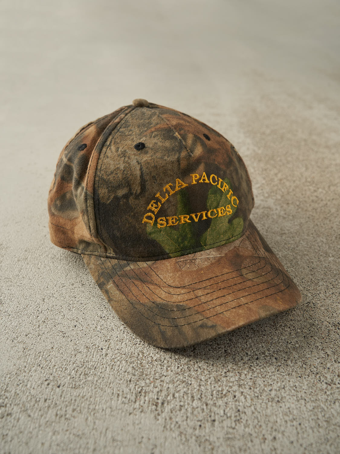 Vintage 90s Camo Embroidered Strapback (O/S)