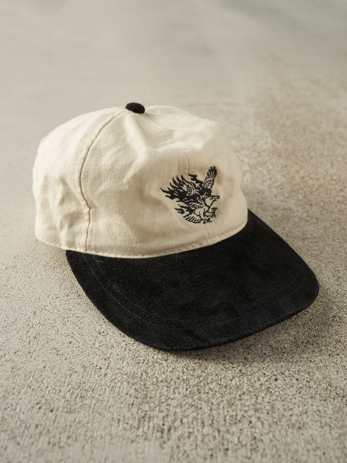 Vintage 90s White & Black Embroidered Eagle Leather Strapback (O/S)