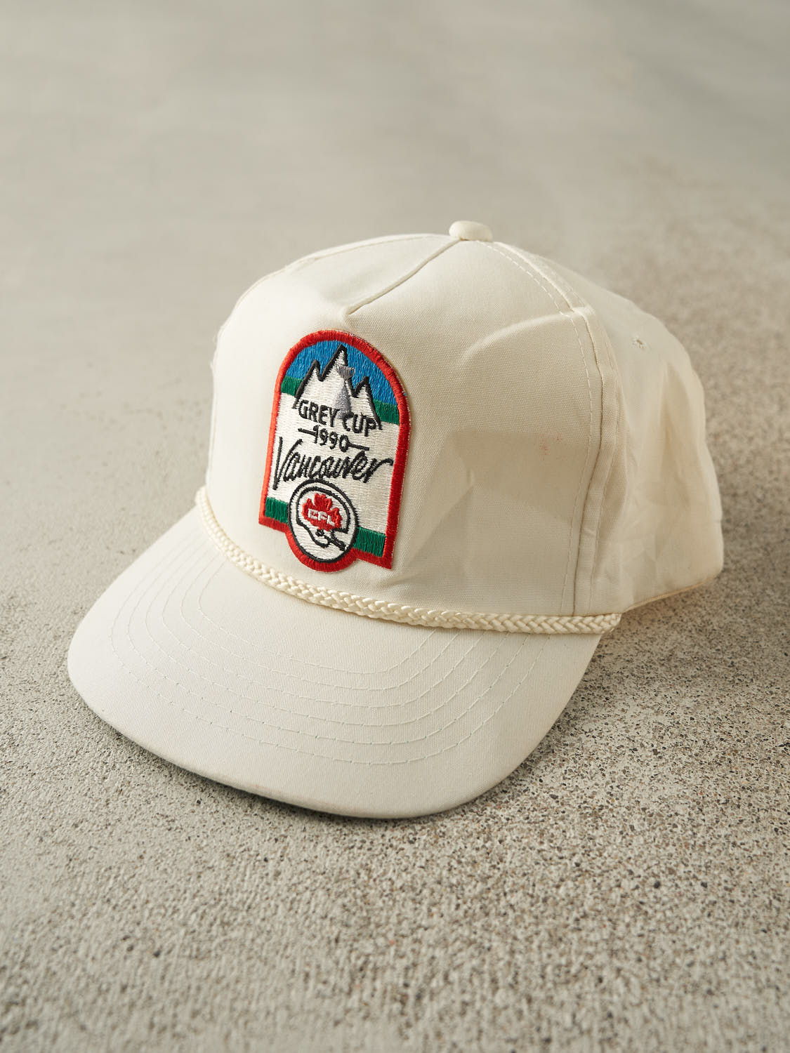 Vintage 90' White CFL Grey Cup Embroidered Snapback (O/S)