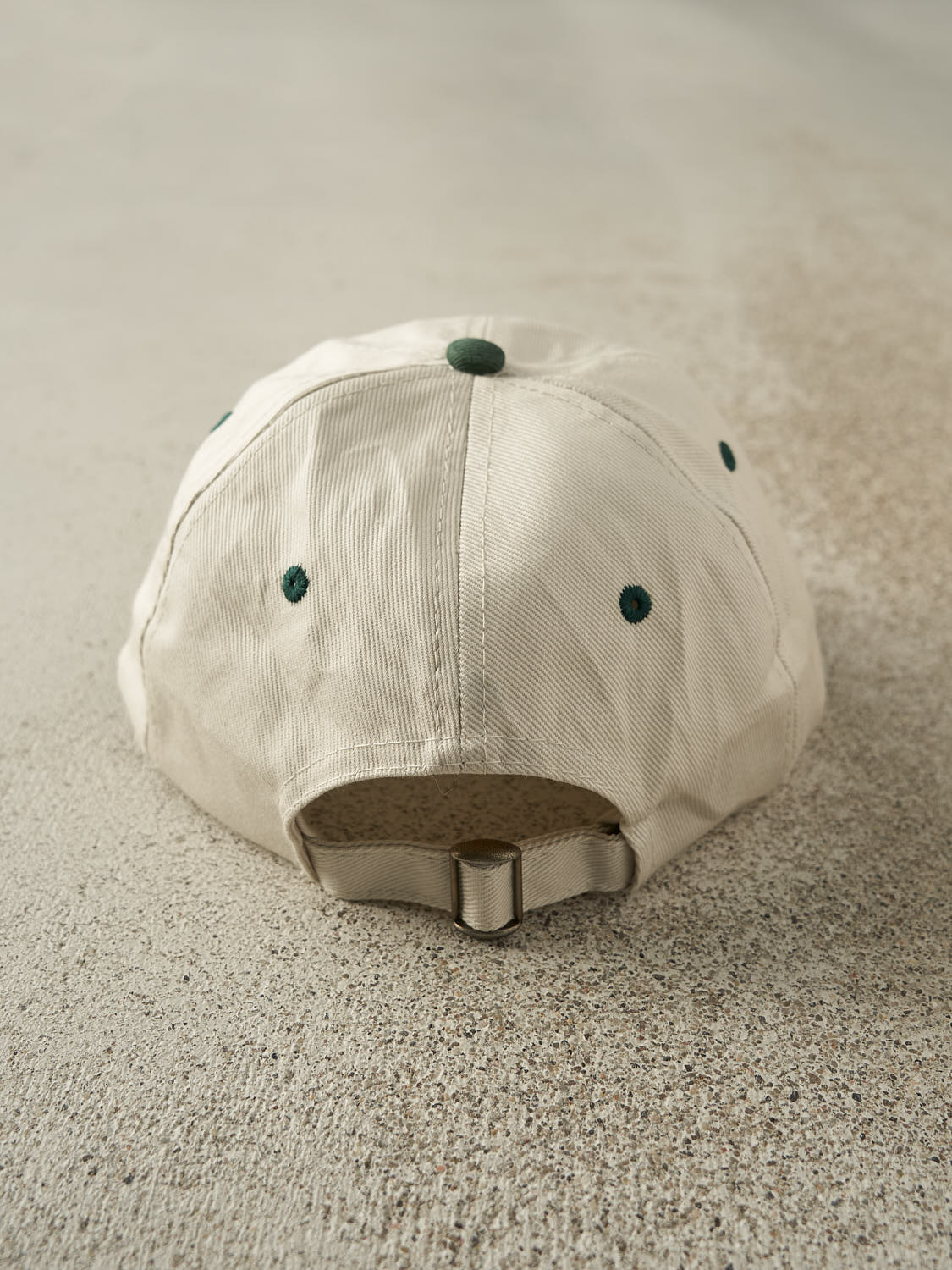 Vintage 90s Beige & Green Embroidered Strapback (O/S)