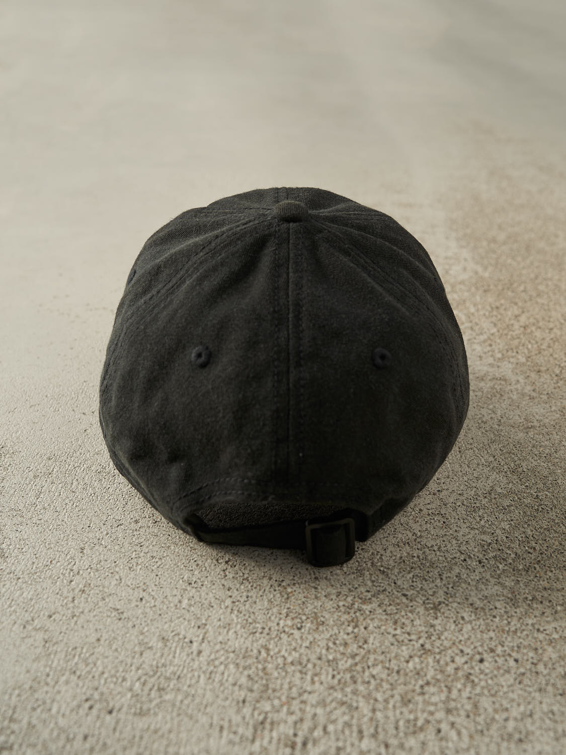 Vintage Y2K Black Oakley Embroidered Strapback (O/S)
