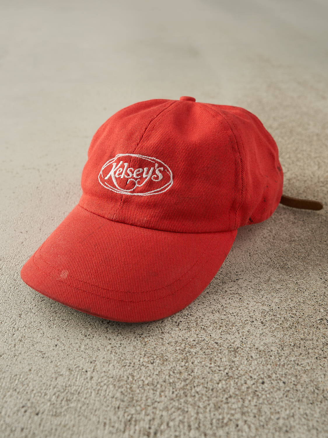 Vintage 90s Red Kelseys Embroidered Leather Strapback (O/S)