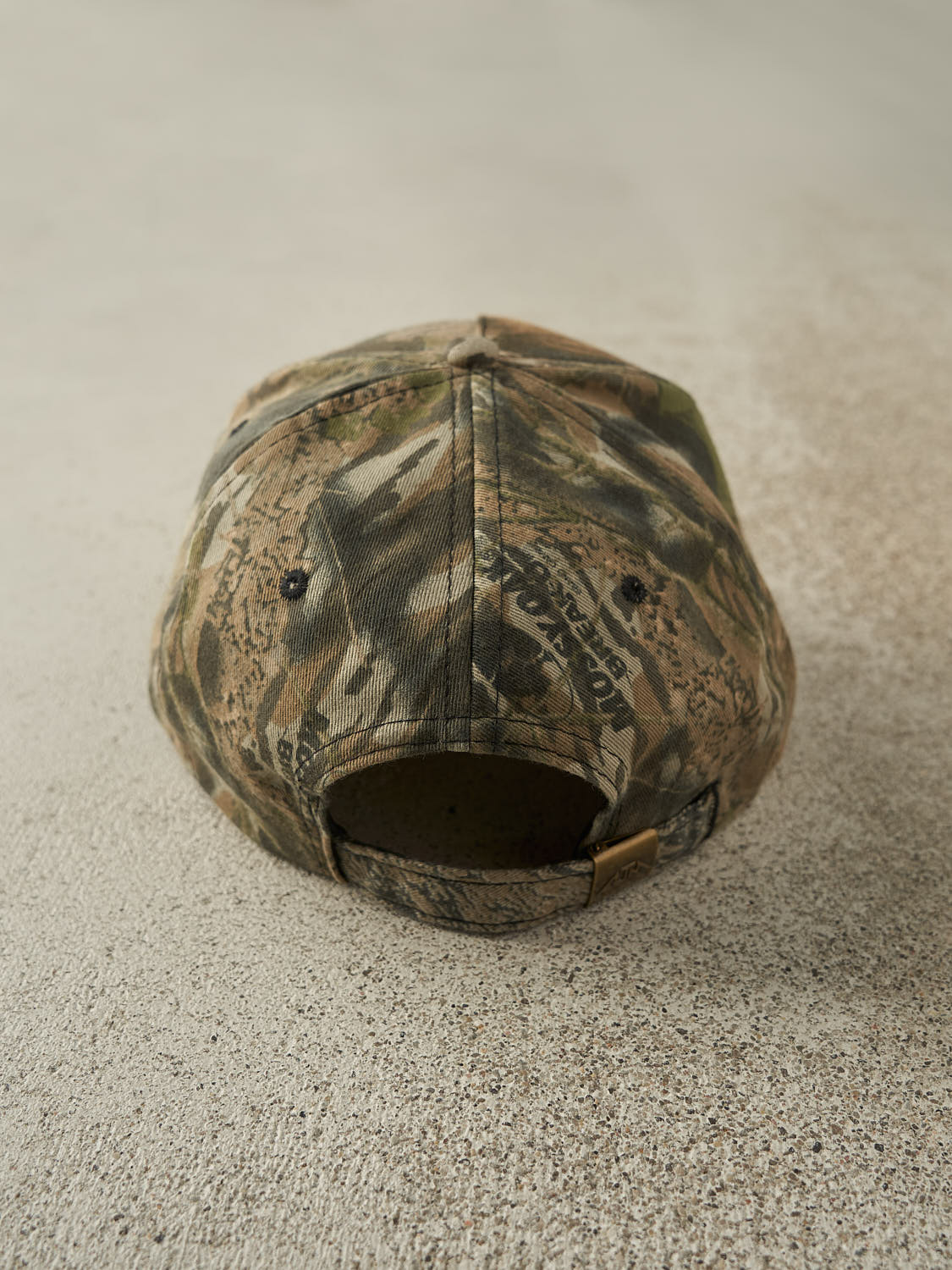 Vintage Y2K Camo Mossy Oak Embroidered Strapback (O/S)