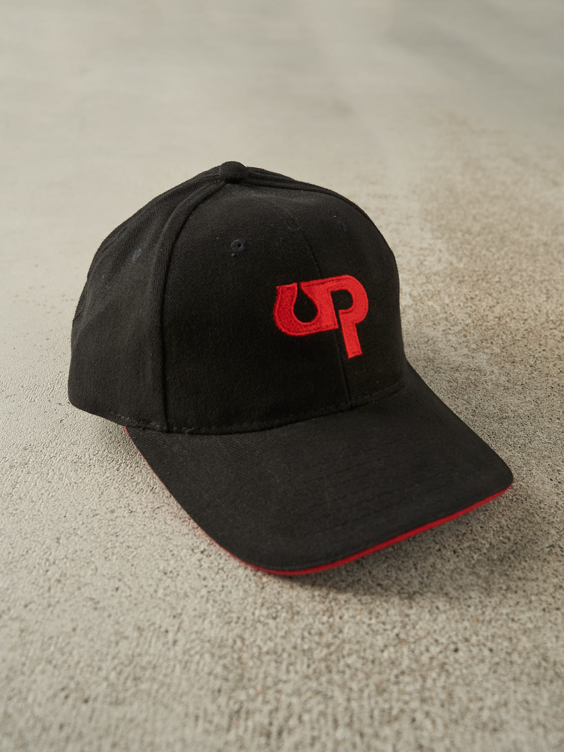 Vintage 90s Black Embroidered Velcro Hat (O/S)