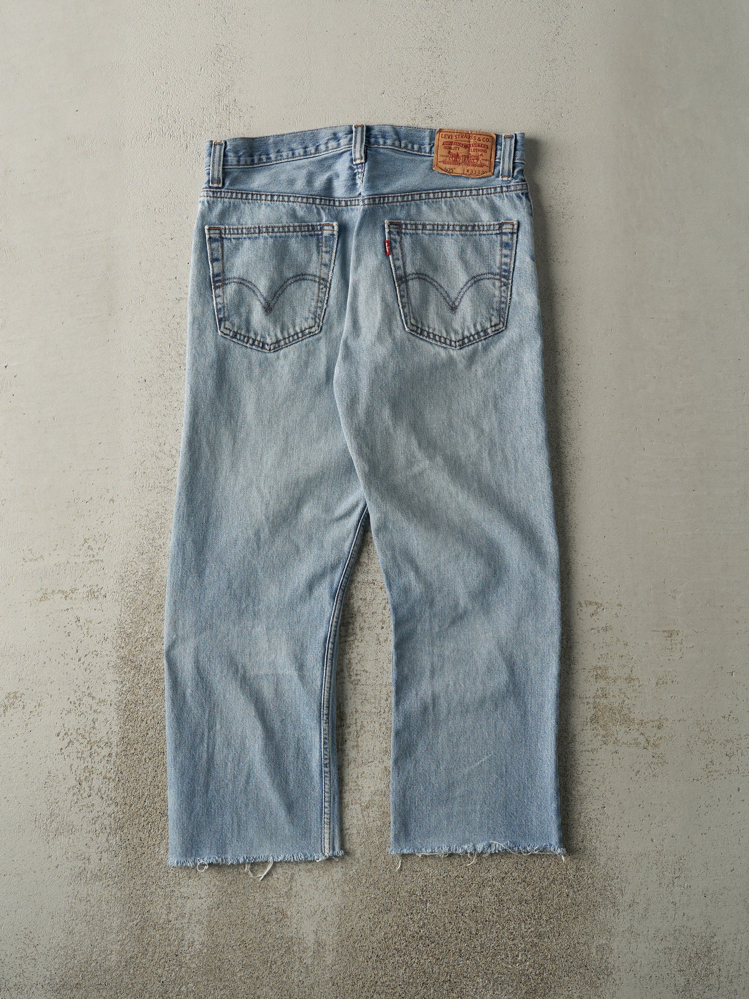 Vintage Y2K Light Wash Levi's 505 Jeans (33x26)