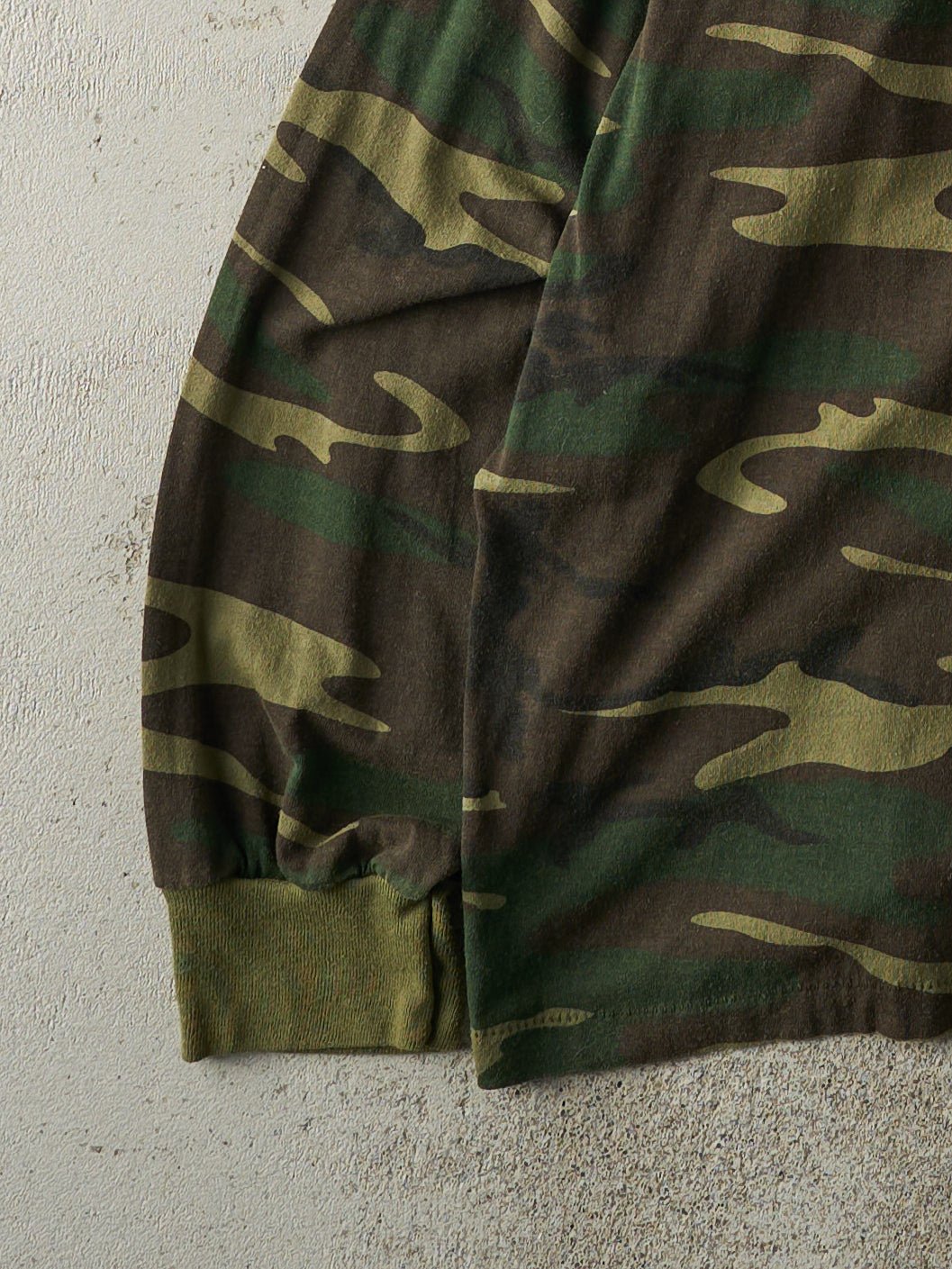 Vintage 90s Camo Pocket Long Sleeve (L/XL)