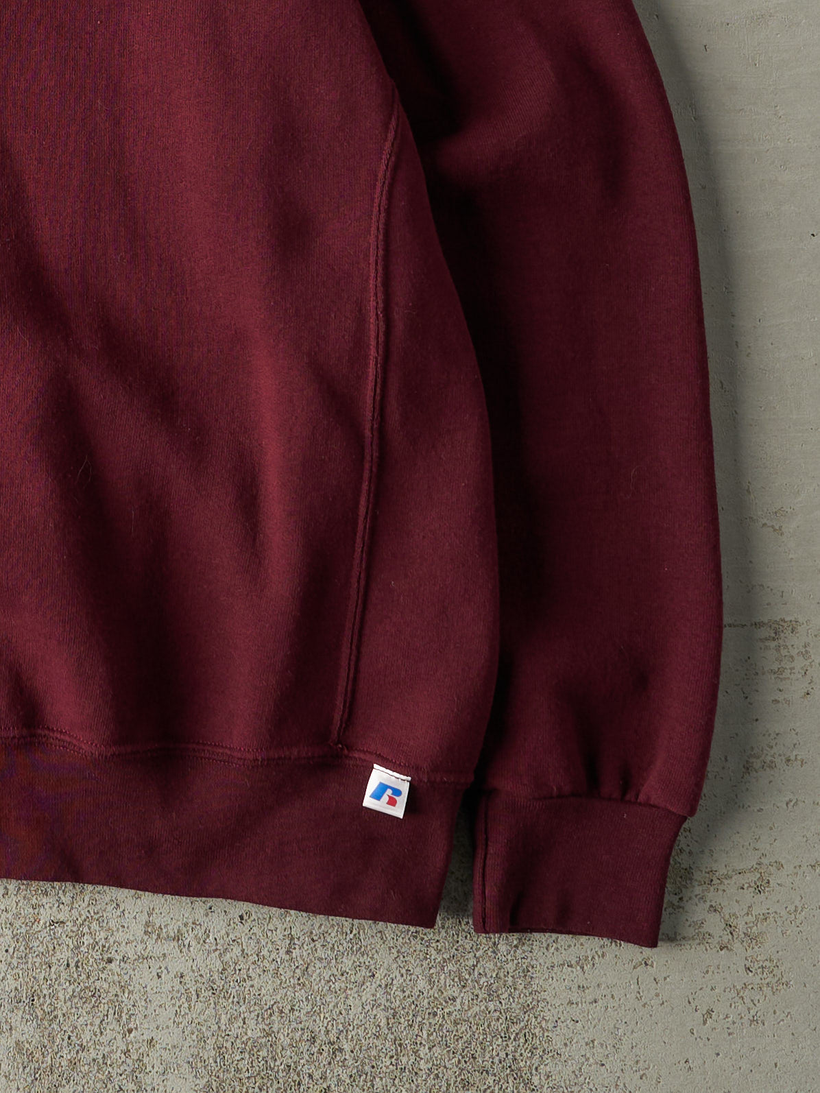 Vintage Y2K Burgundy Blank Russell Athletic Crewneck (L)