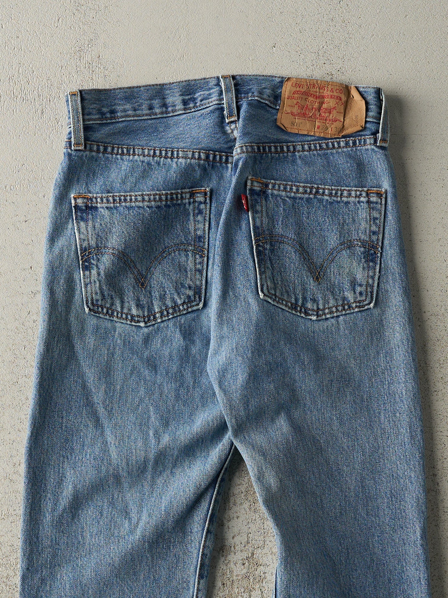 Vintage Y2K Mid Wash Levi's 501 Jeans (28x30)