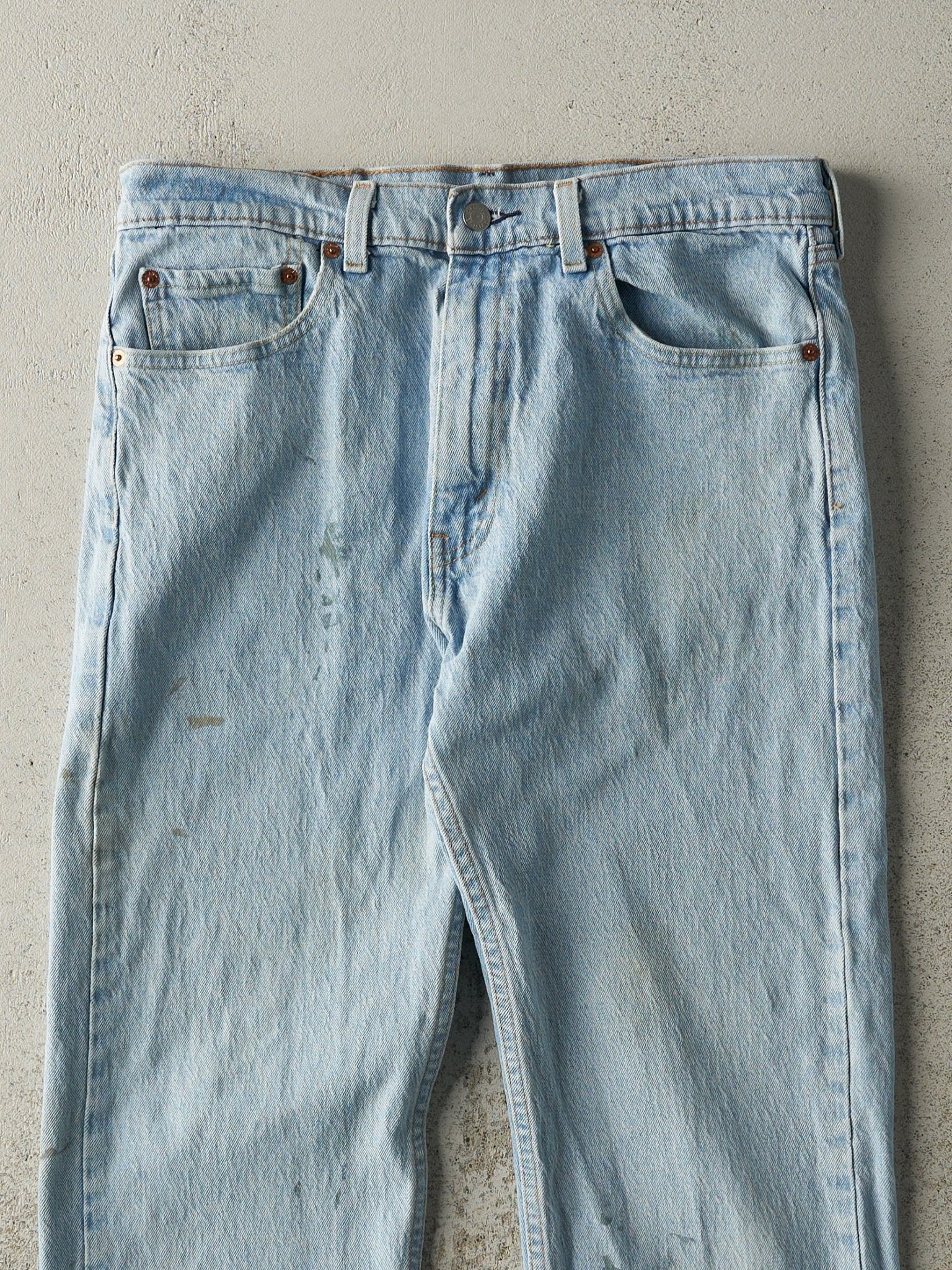 Vintage Y2K Light Wash Levi's 505 Jeans (31x32)