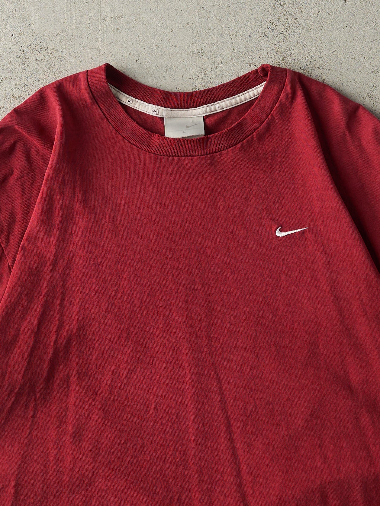 Vintage Y2K Red Embroidered Nike Swoosh Tee (M)
