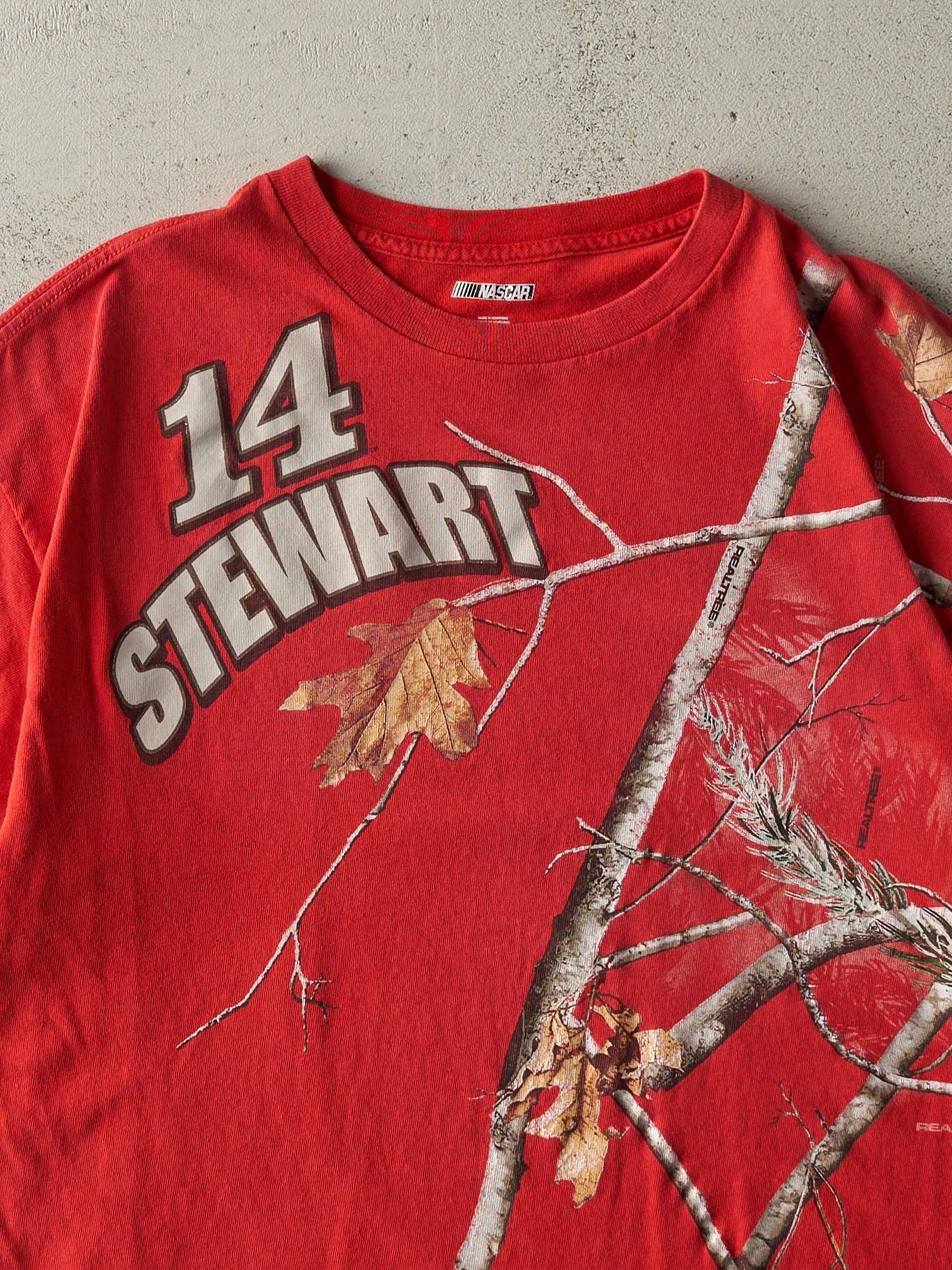 Vintage Y2K Red Tony Stewart Nascar x Realtree Racing Tee (L)