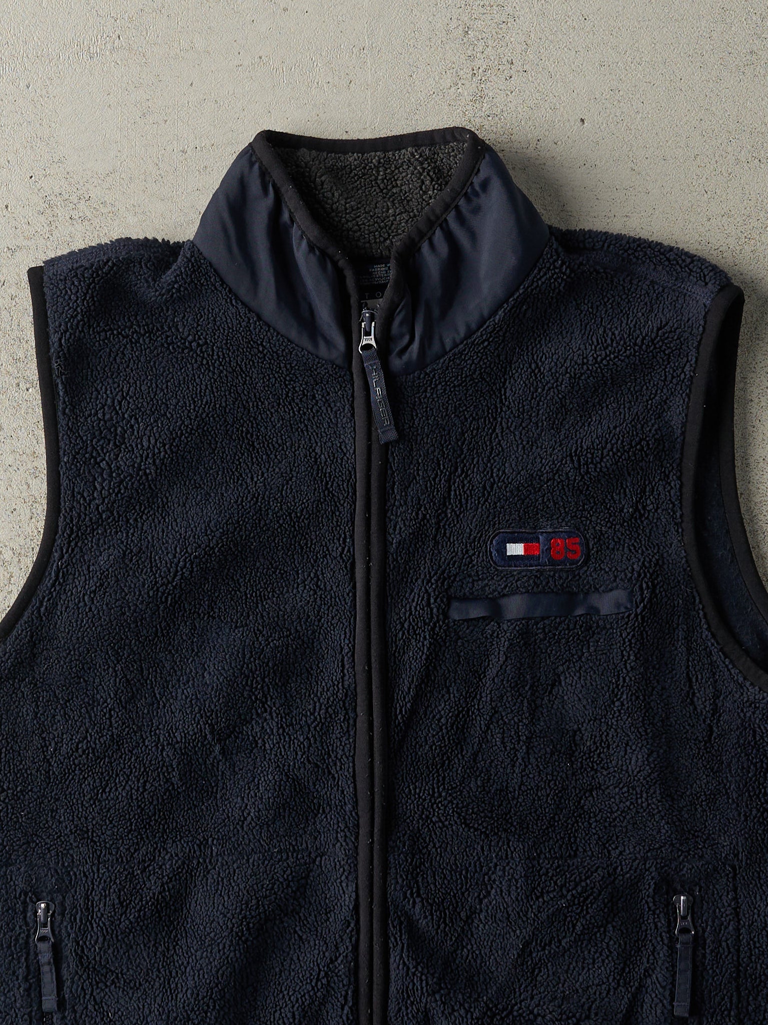 Vintage 90s Navy Blue Tommy Hilfiger Fleece Vest (M)