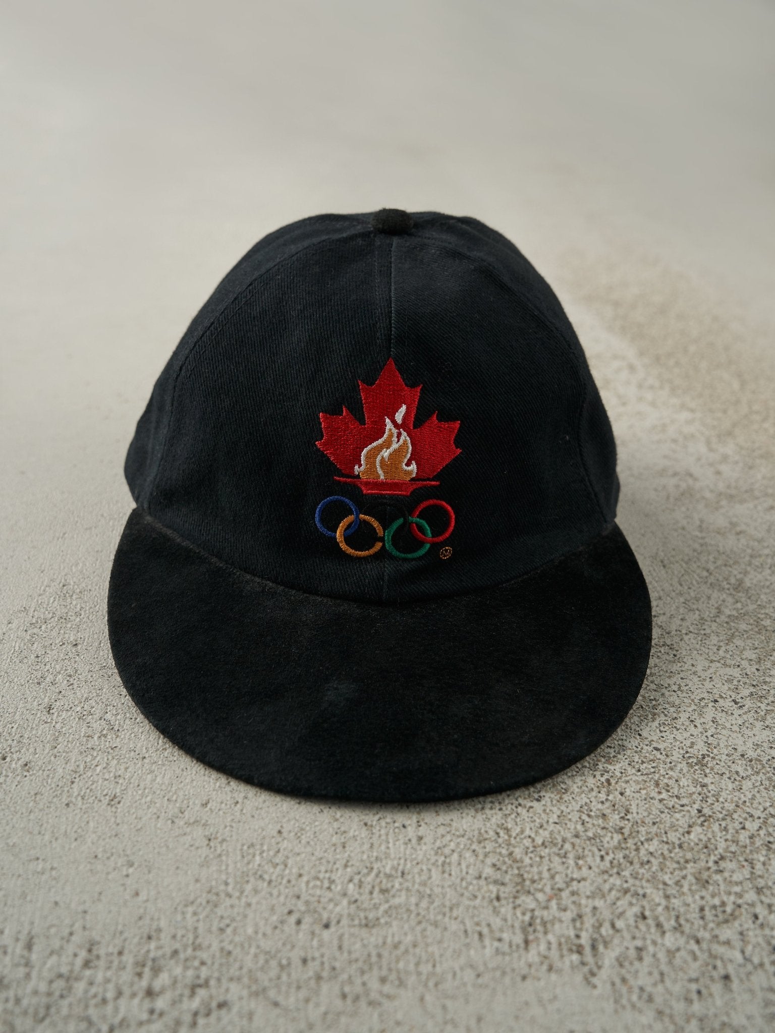 Vintage 96' Black Olympics Canada Leather Strapback Hat
