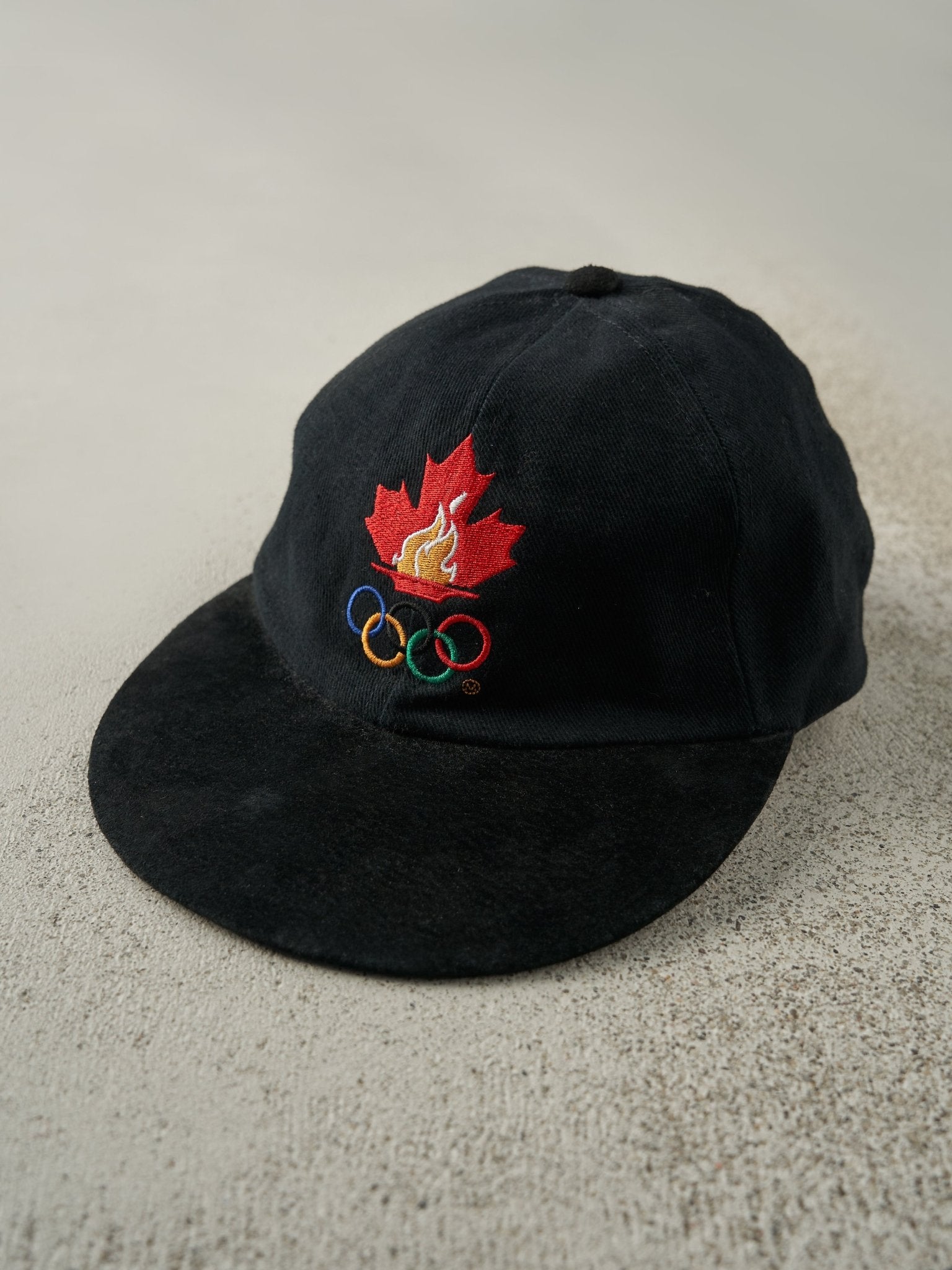 Vintage 96' Black Olympics Canada Leather Strapback Hat