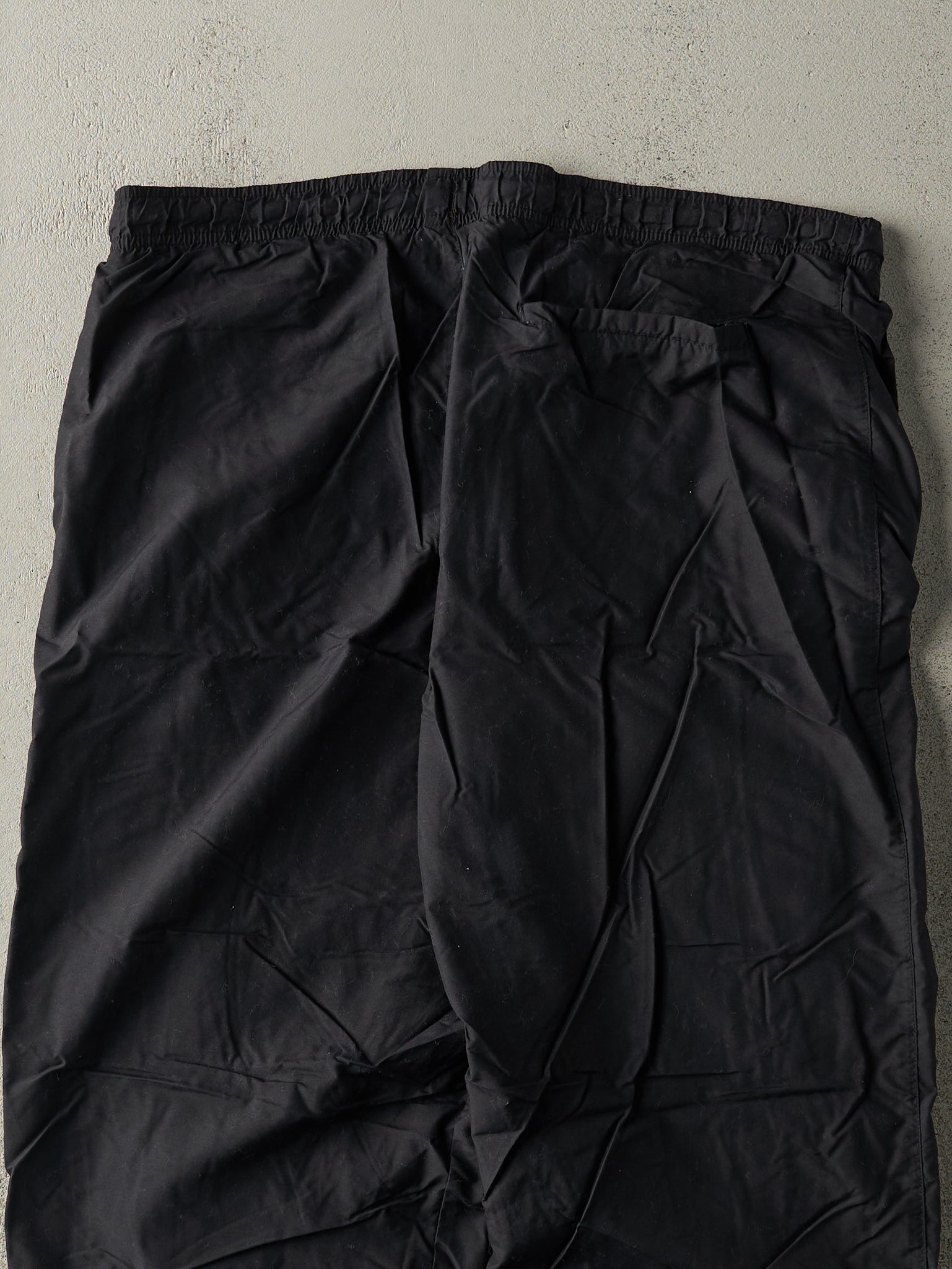 Vintage Y2K Black Nike Embroidered Windbreaker Pants (37x31)