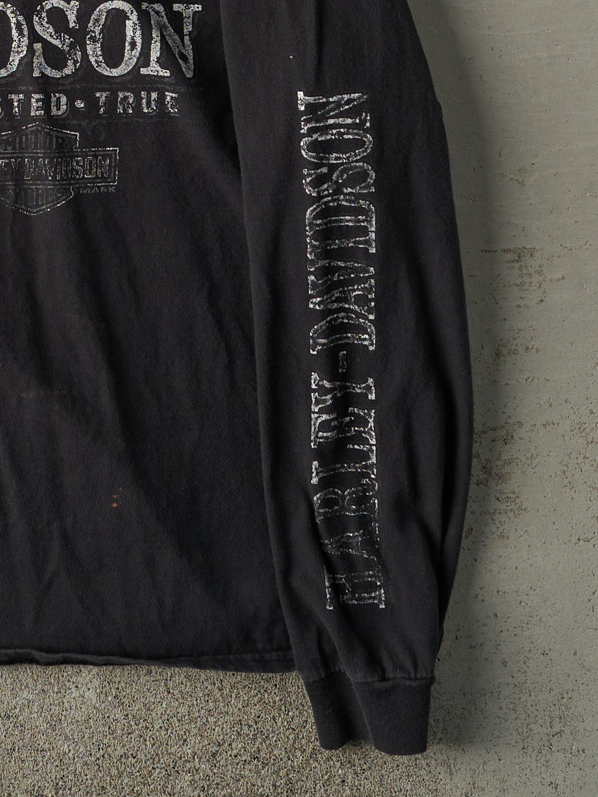 15' Black Edmonton Alberta Harley Davidson Long Sleeve (L)
