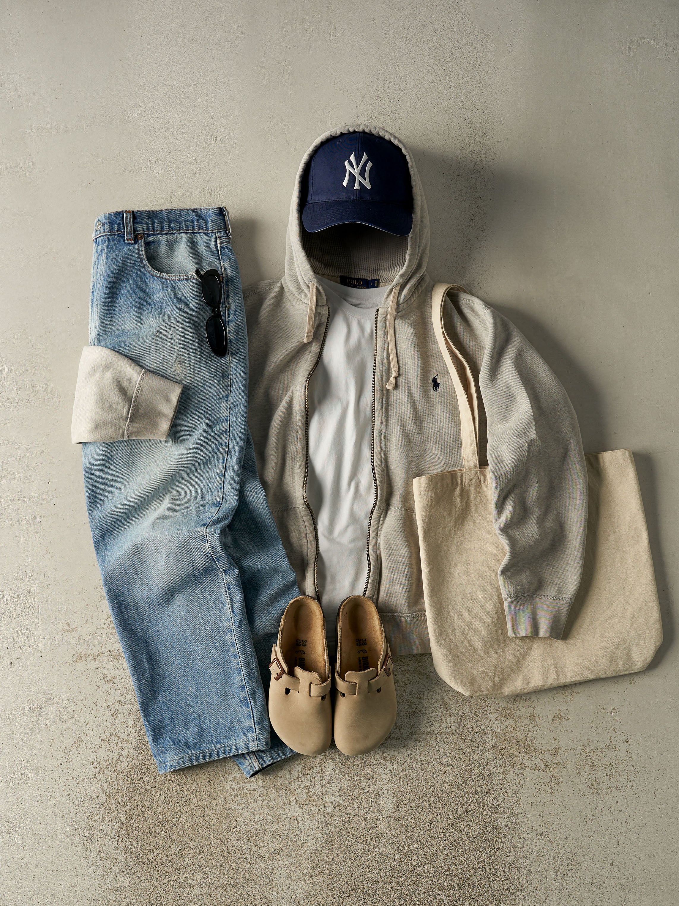 Vintage 90s Light Wash Levi's 505 Jeans (34x27.5)