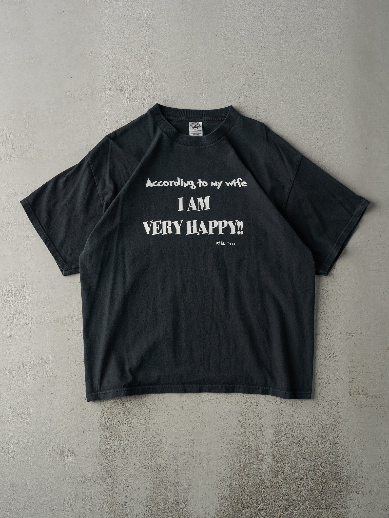 Vintage Y2K Black "I Am Very Happy" Tee (L)