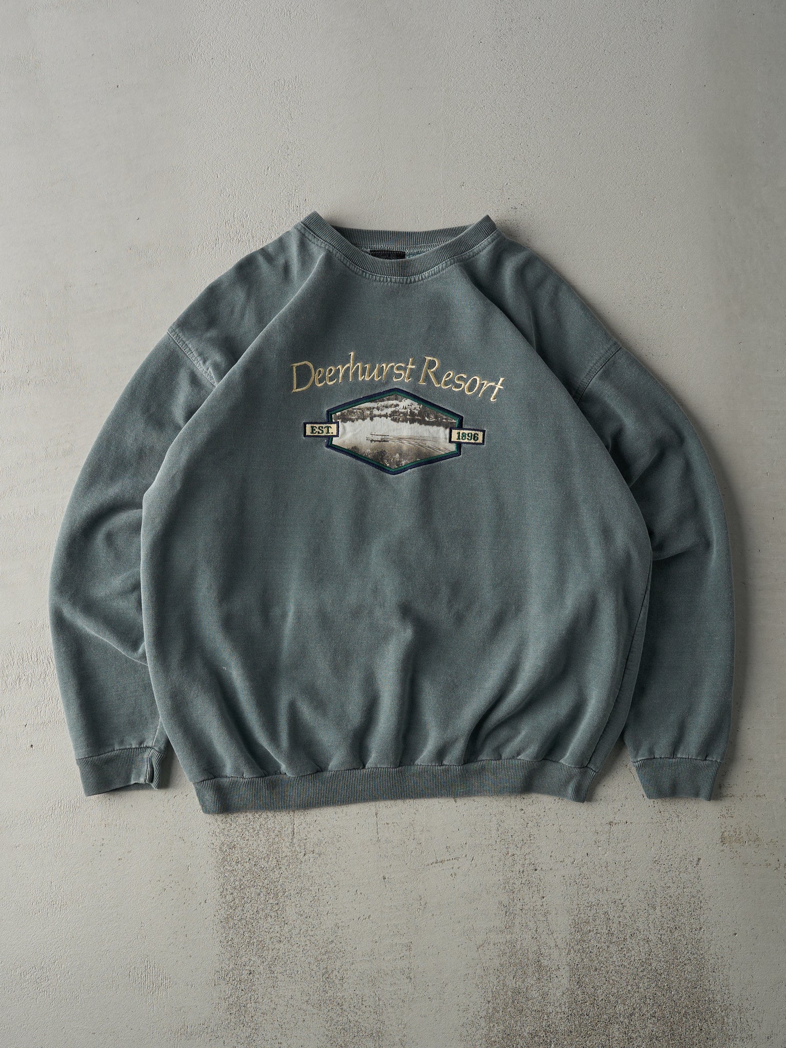 Vintage 90s Washed Green Deerhurst Resort Crewneck (L)