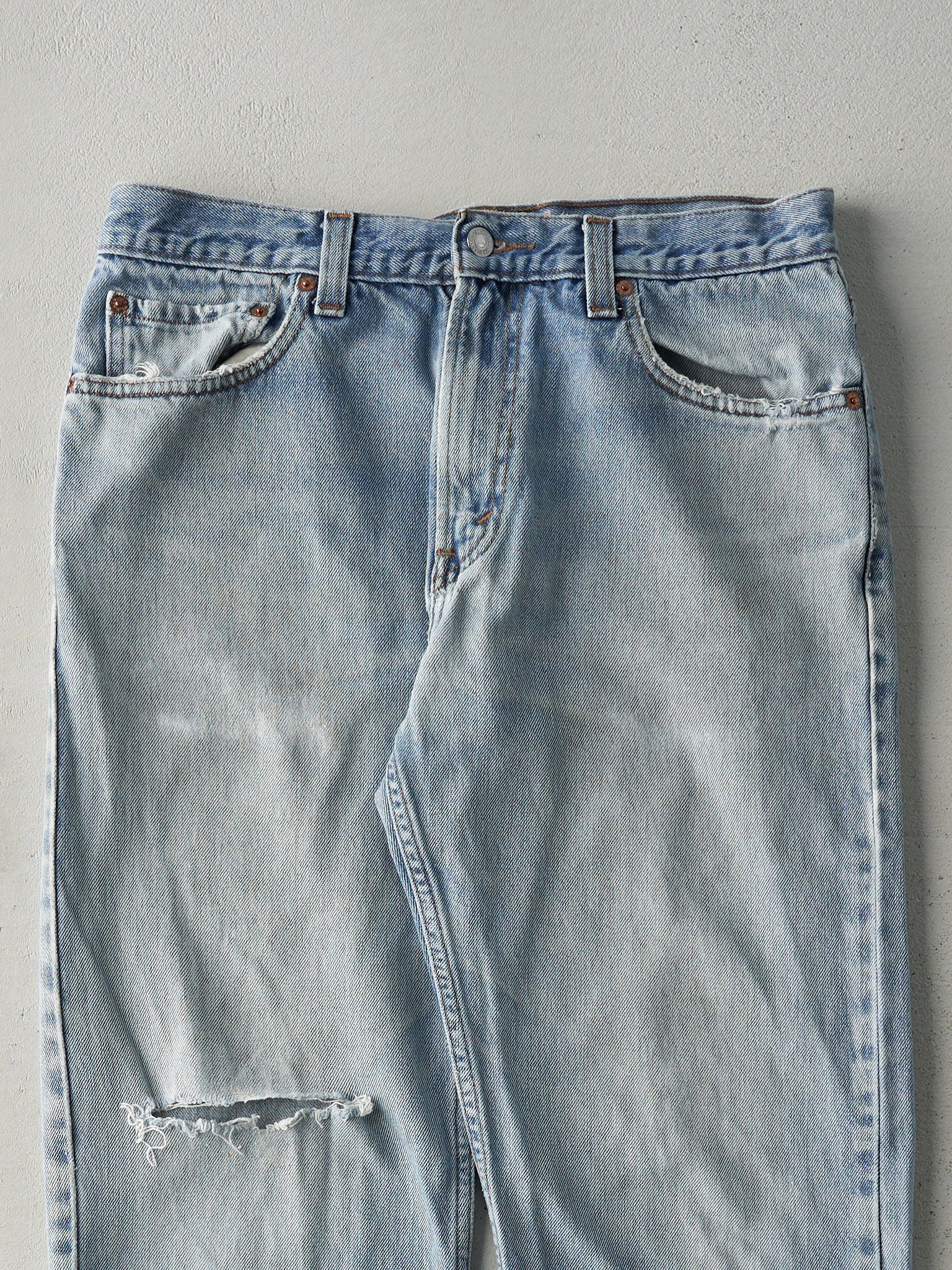 Vintage Y2K Light Wash Levi's 505 Jeans (32x30)