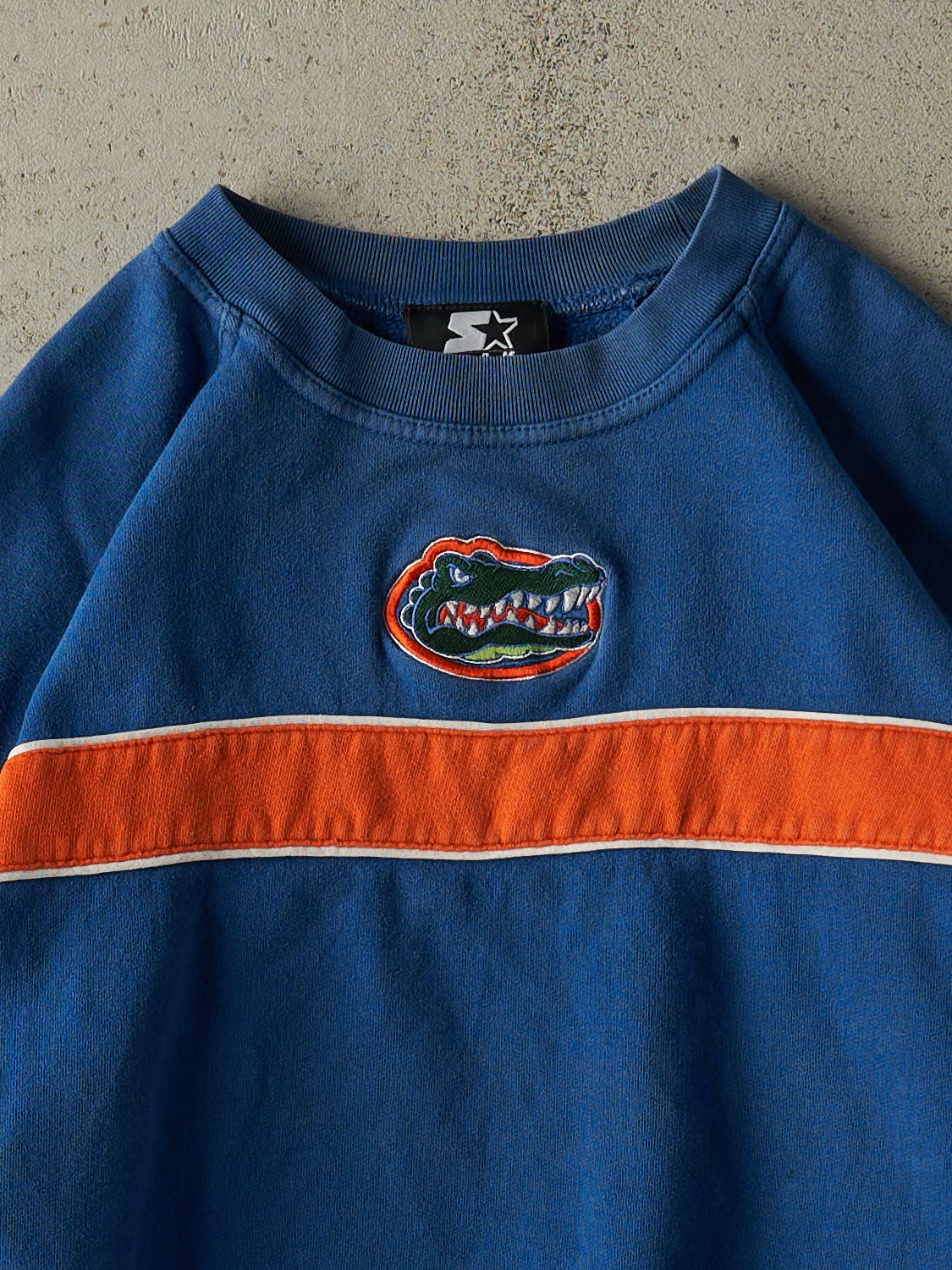Vintage 90s  Blue University of Florida Gators  Embroidered Boxy  Crewneck  (M)
