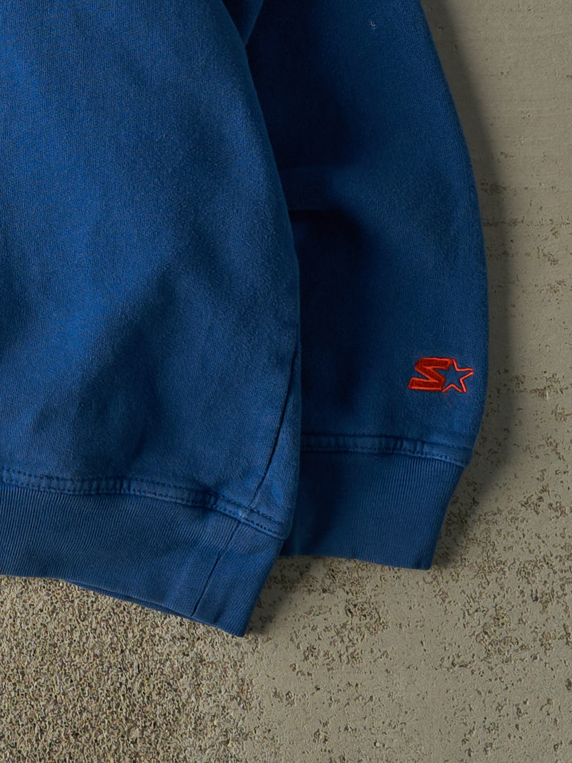Vintage 90s  Blue University of Florida Gators  Embroidered Boxy  Crewneck  (M)