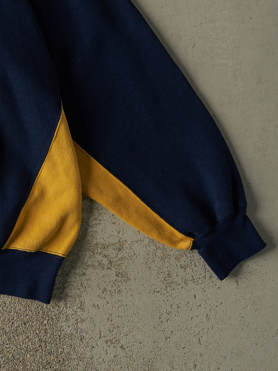 Vintage 90s  Navy Blue University of Toledo  Crewneck (XL/XXL)
