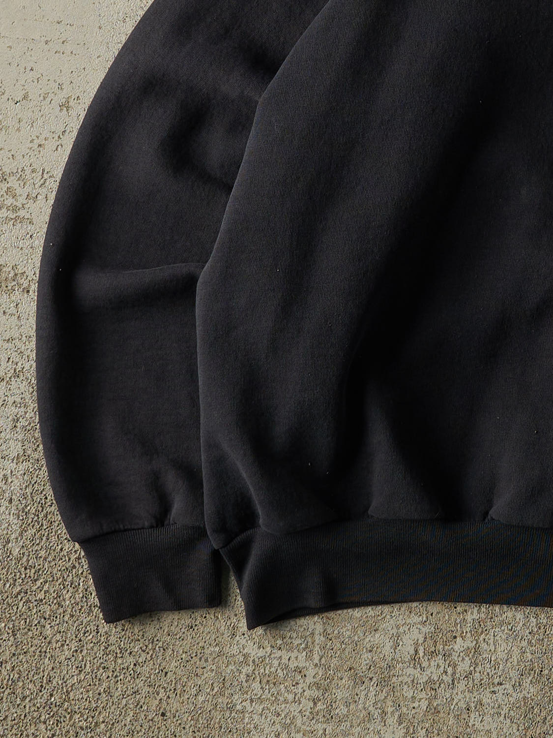 Vintage Y2K Faded Black Blank Crewneck (L/XL)