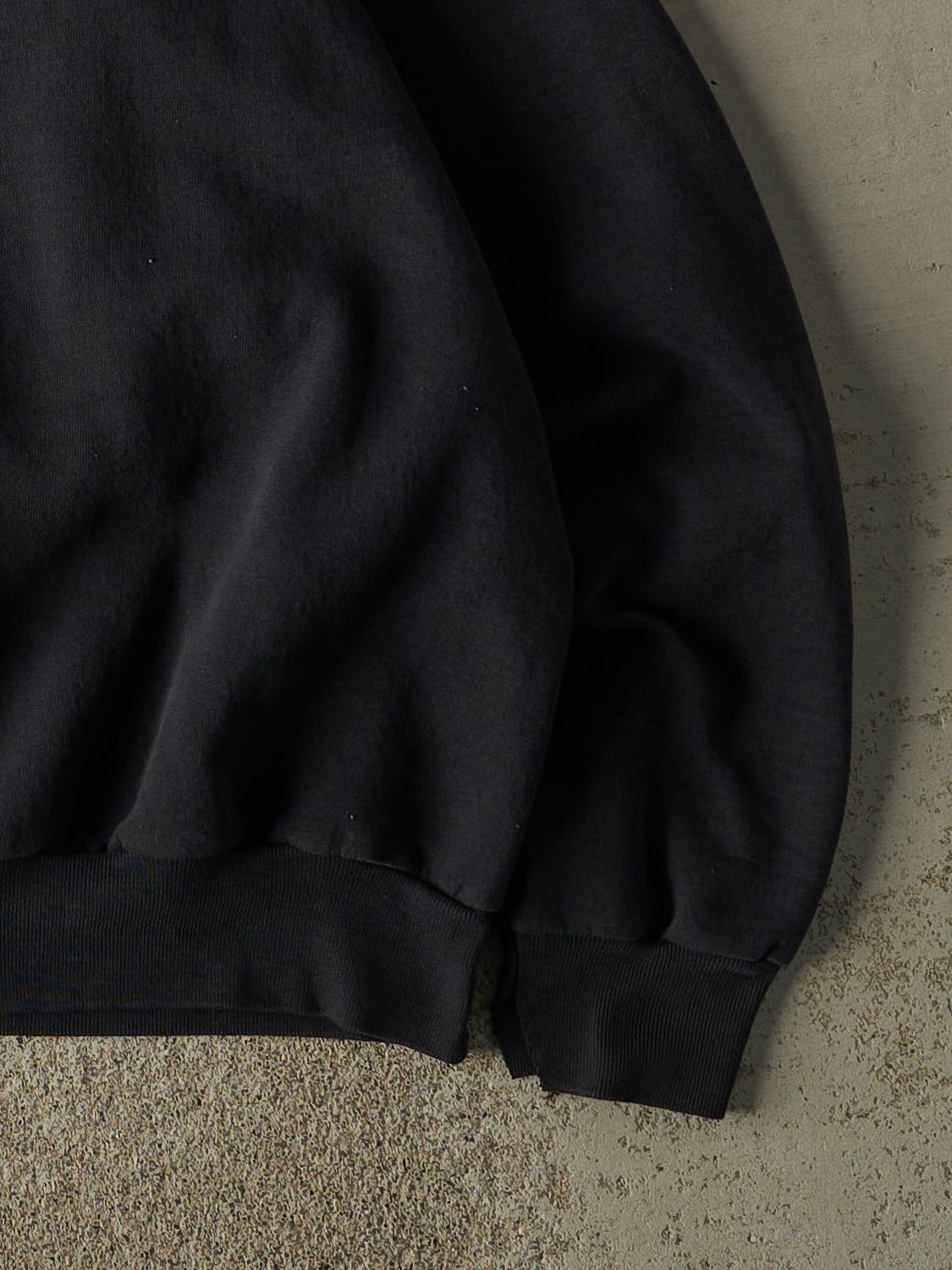 Vintage Y2K Faded Black Blank Crewneck (L/XL)