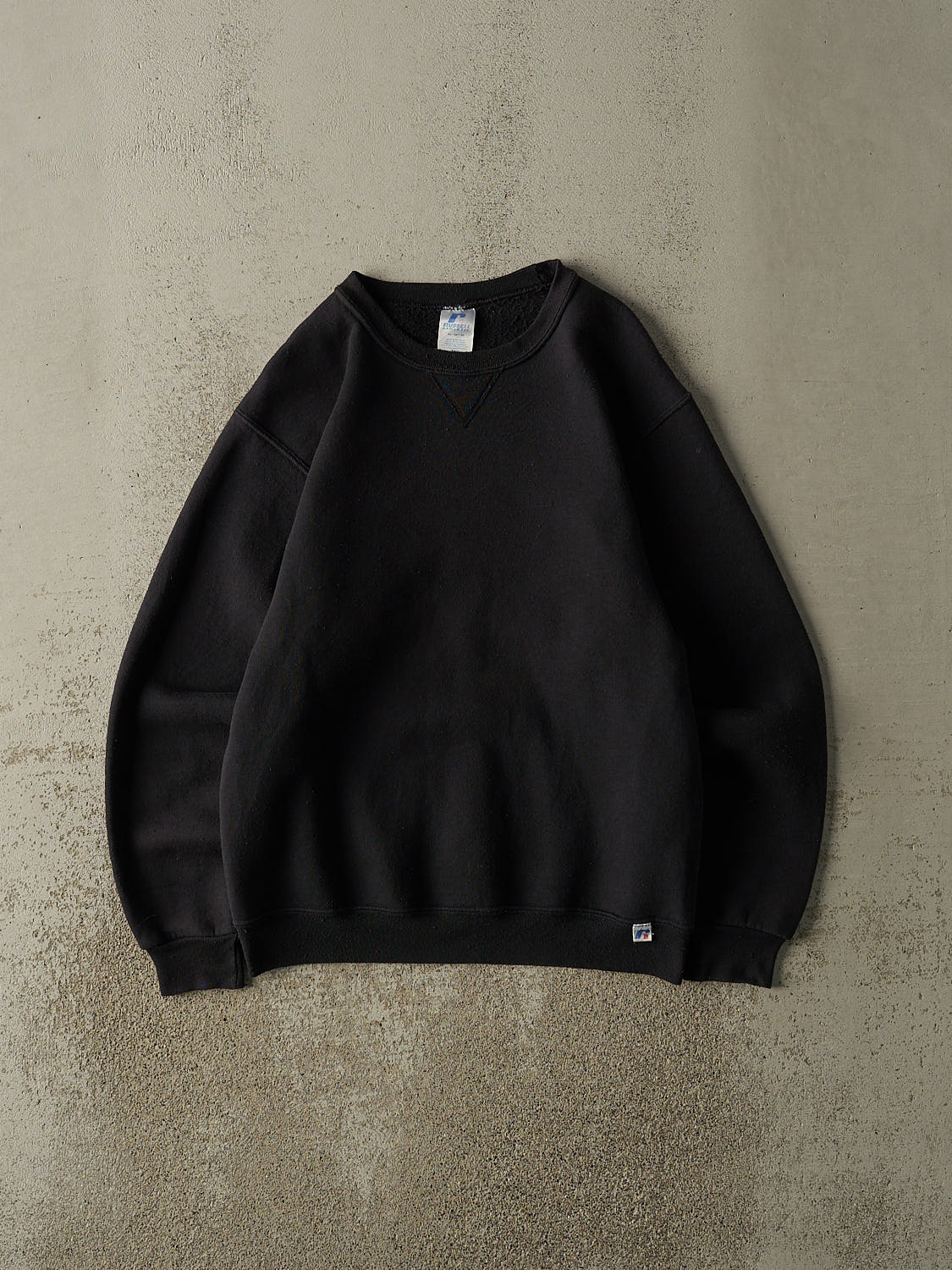 Vintage Y2K  Black Russell Athletic  Blank Crewneck  (S/M)