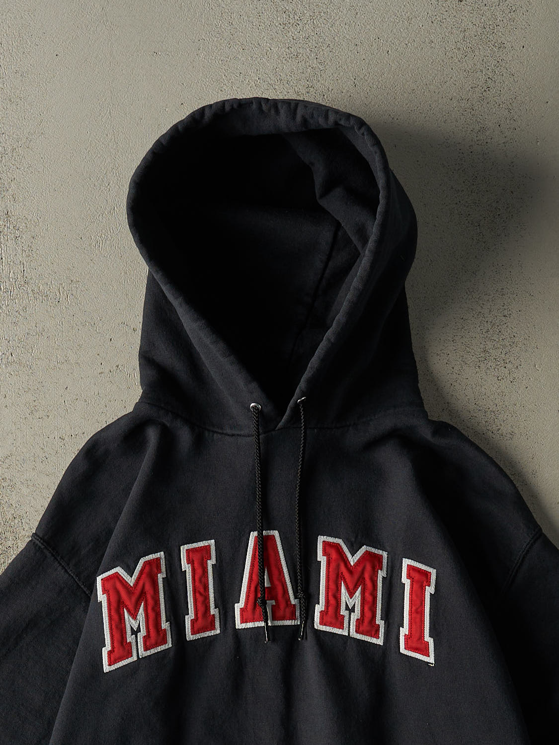 Vintage 90s Black University of Miami Champion  Embroidered Hoodie (M)