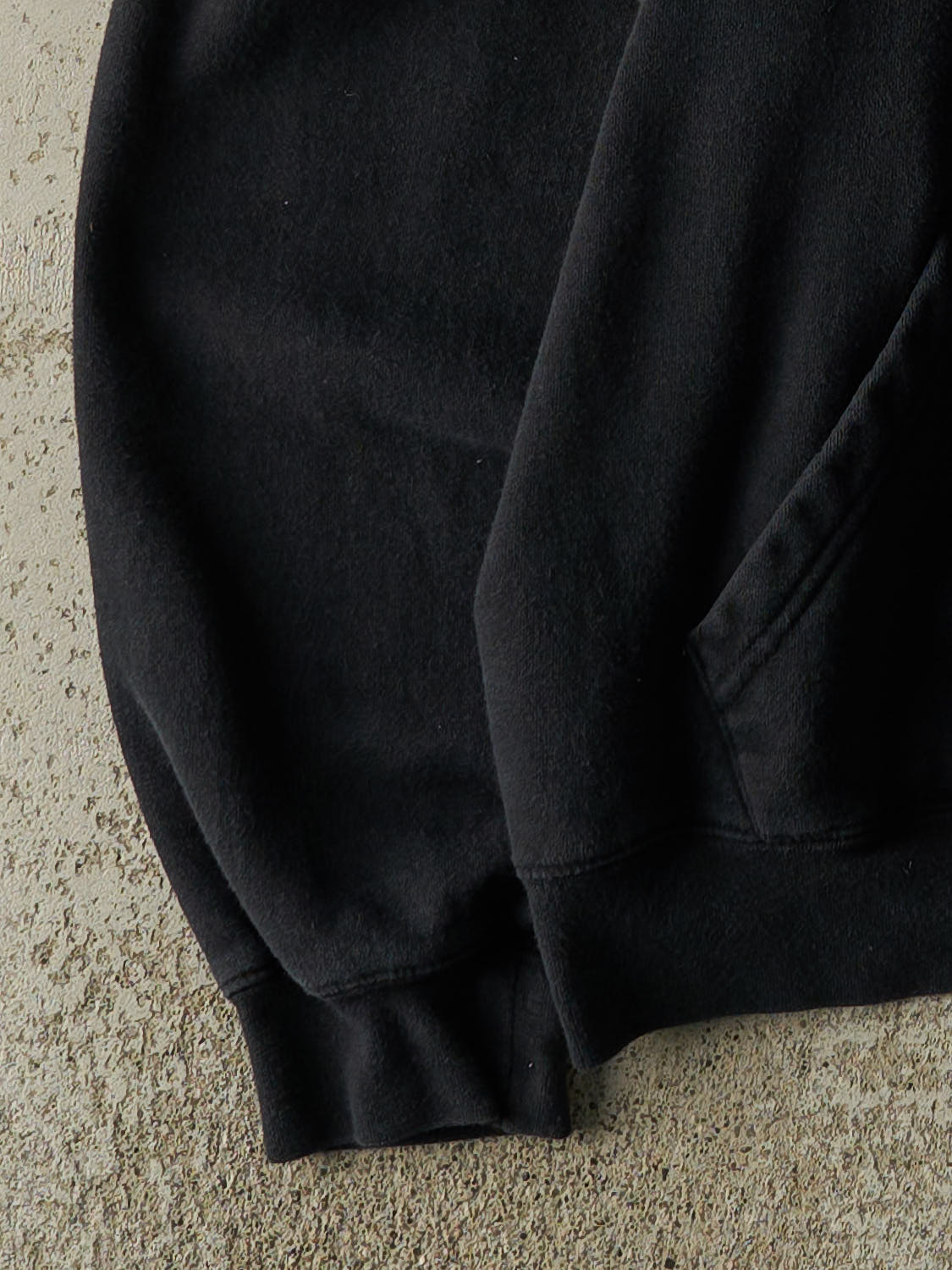 Vintage 90s Black University of North Carolina Embroidered Boxy Hoodie (M/L)