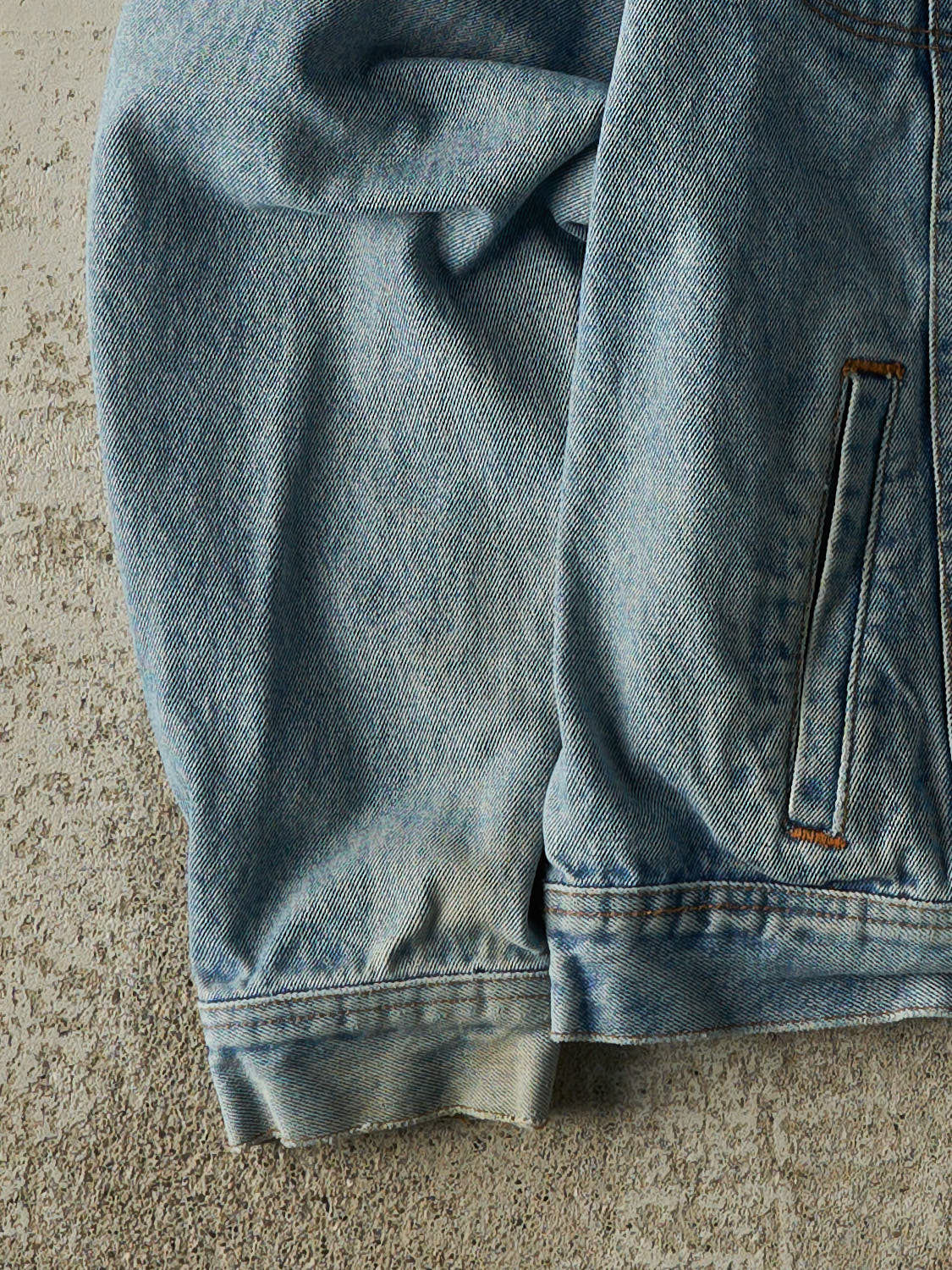 Vintage 90s Light Wash Lee NBC Embroidered Jean Jacket (L/XL)