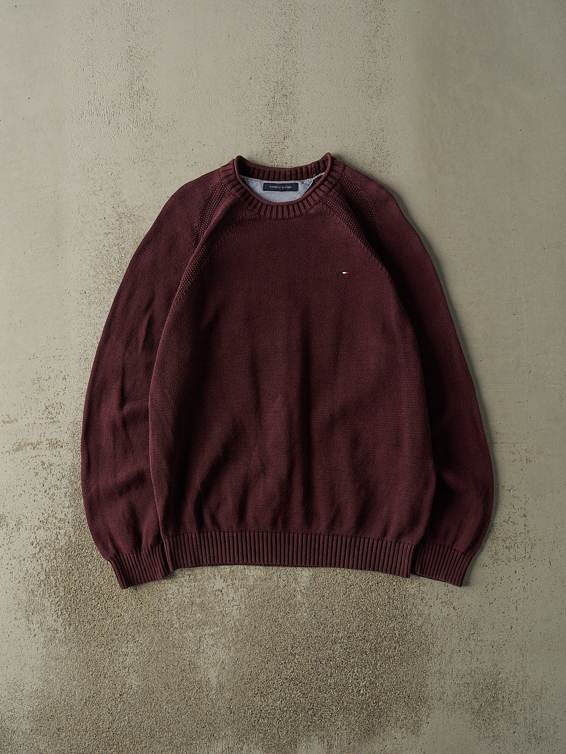 Vintage Y2K Burgundy Tommy Hilfiger Embroidered Knit (L/XL)