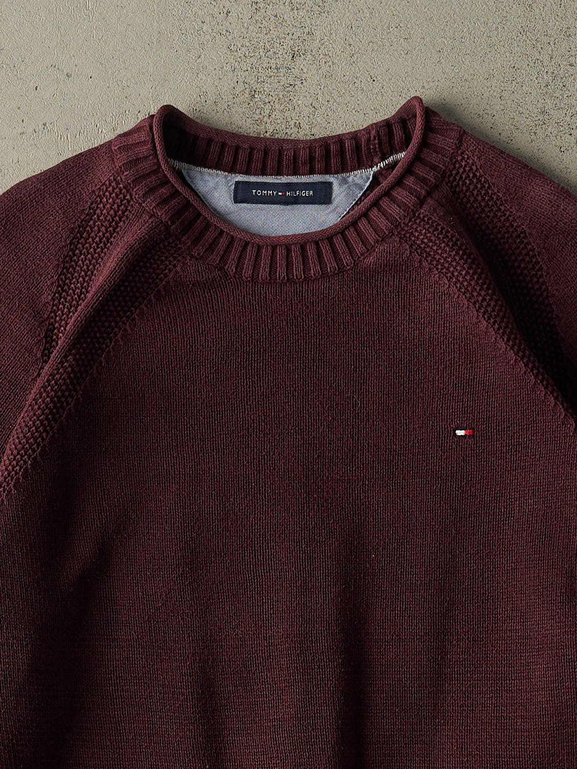 Vintage Y2K Burgundy Tommy Hilfiger Embroidered Knit (L/XL)