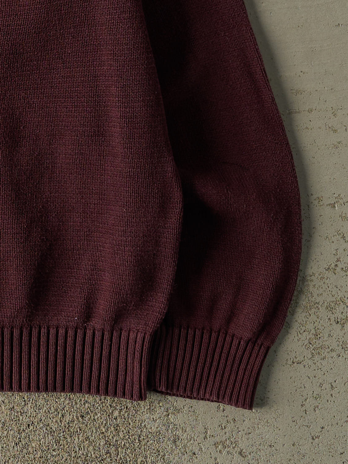 Vintage Y2K Burgundy Tommy Hilfiger Embroidered Knit (L/XL)