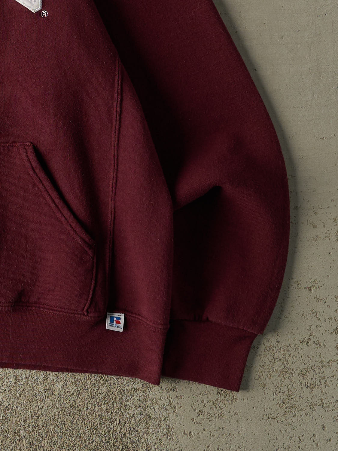 Vintage Y2K Burgundy Harvard University Russell Athletic Embroidered Hoodie (M)