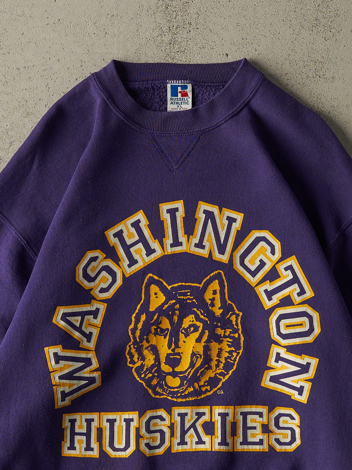Vintage 90s Purple University of Washington Huskies Russell Athletic Crewneck (L)