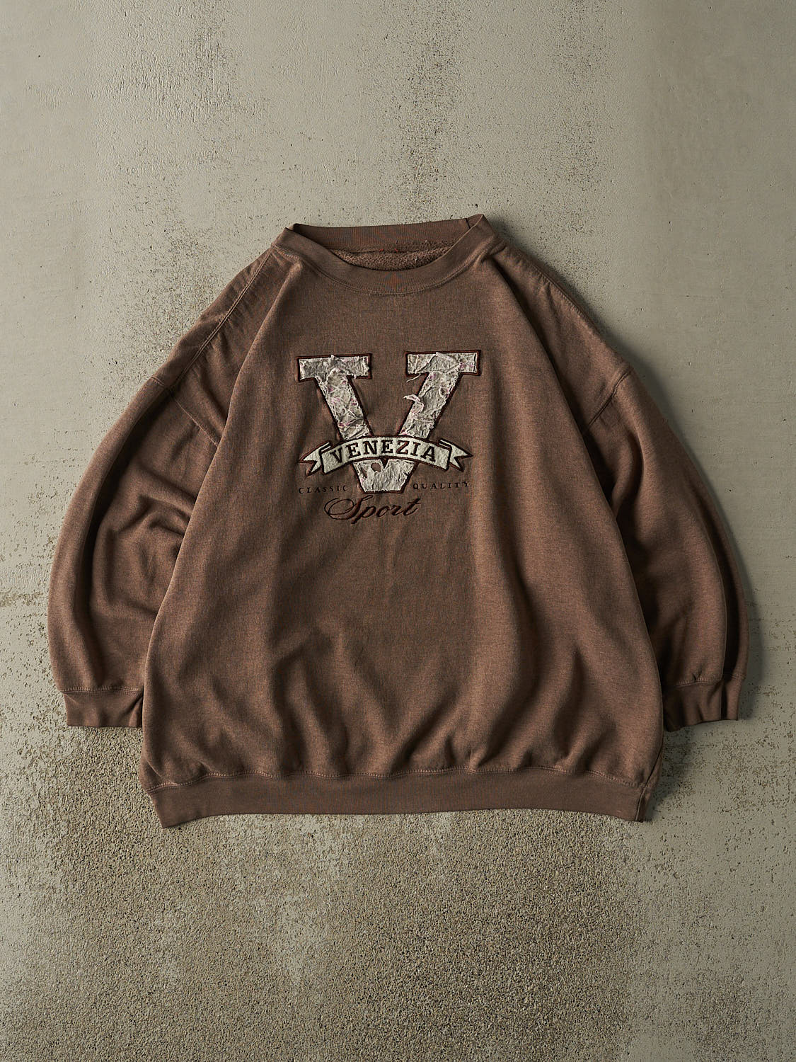 Vintage 90s Sun Faded Brown Venezia  Embroidered Crewneck (L/XL)