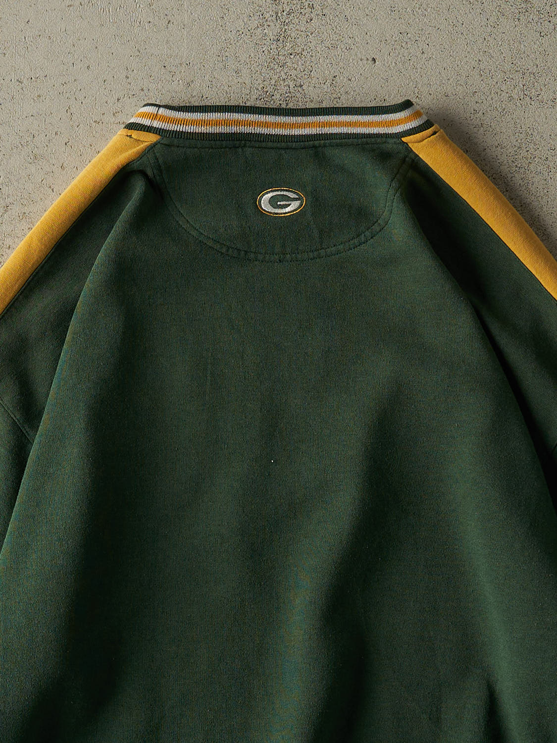 Vintage 90s Green Green Bay Packers Embroidered Crewneck (L/XL)