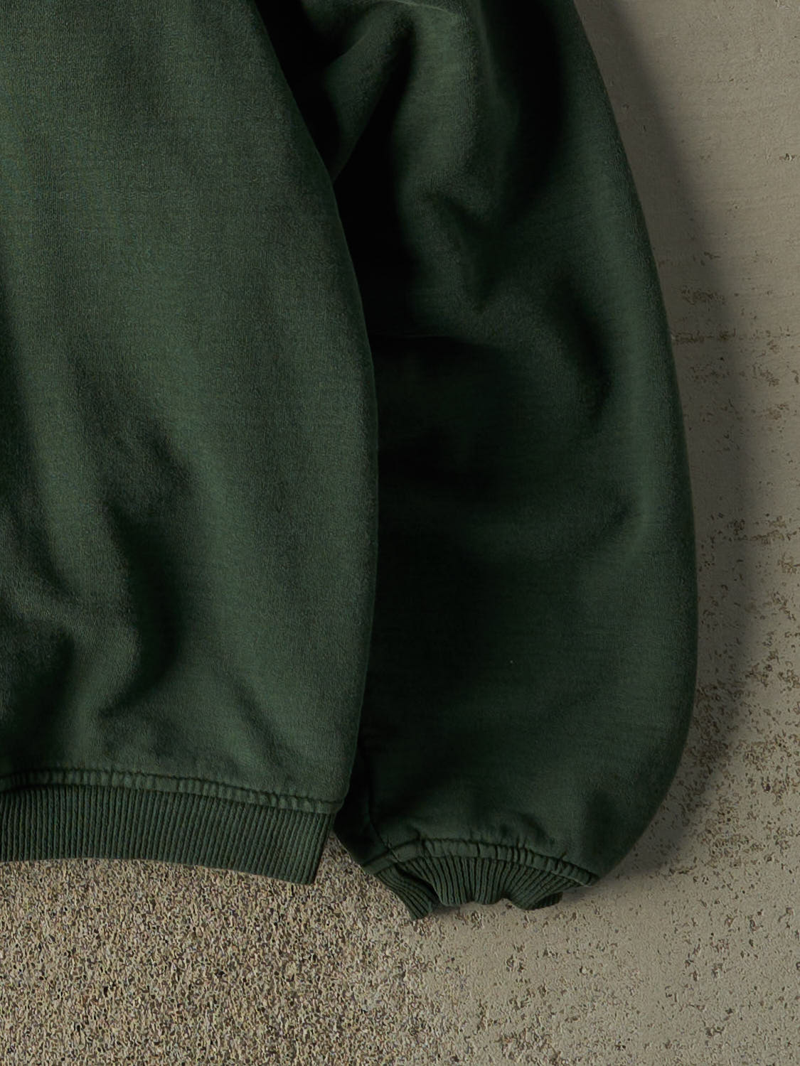 Vintage 90s  Sun Faded Green University of Prince Edward Island Embroidered Crewneck (L/XL)