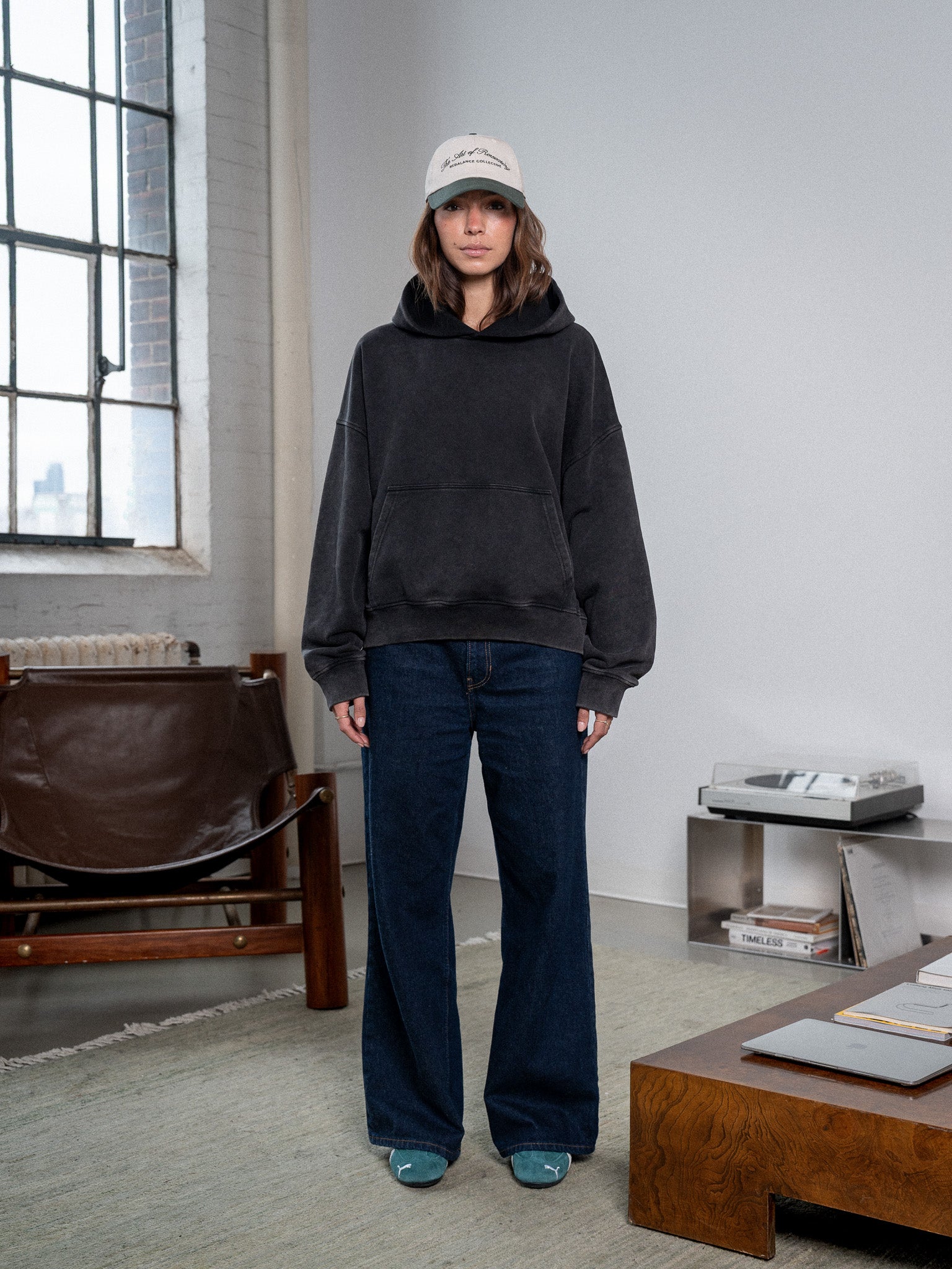 Everyday Boxy Hoodie – Jet Black