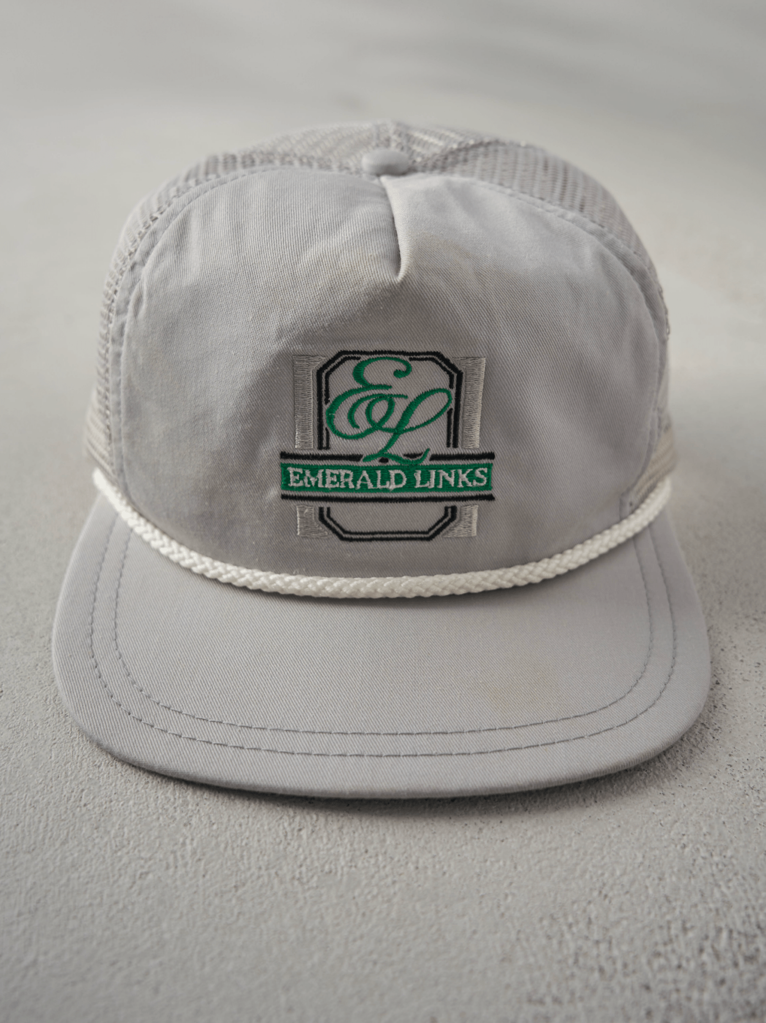 Vintage 90s Grey Emerald Links Golf Leather Strapback Trucker Hat