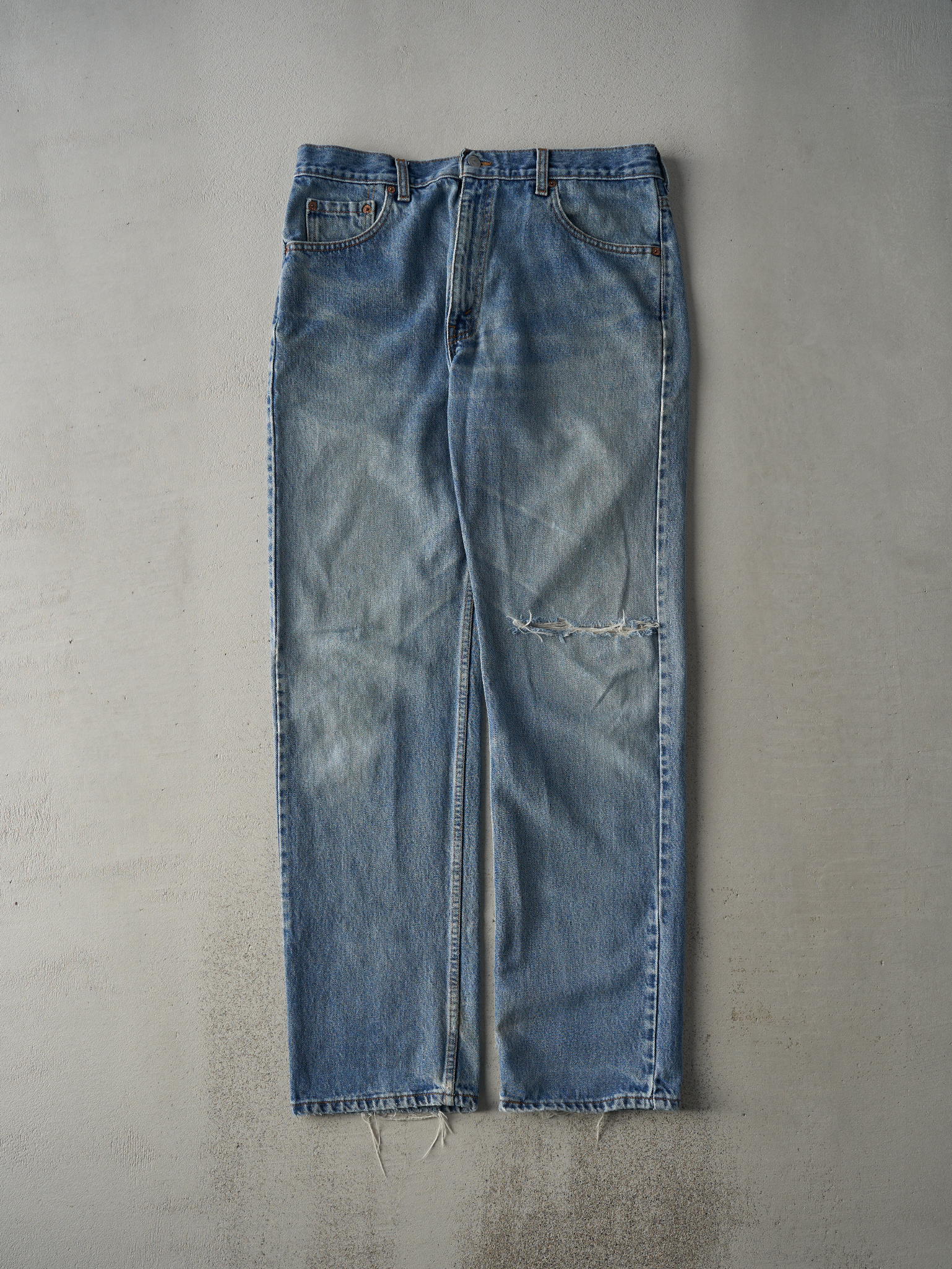 Vintage 90s Light Wash Levi's 505 Jeans (36x33)