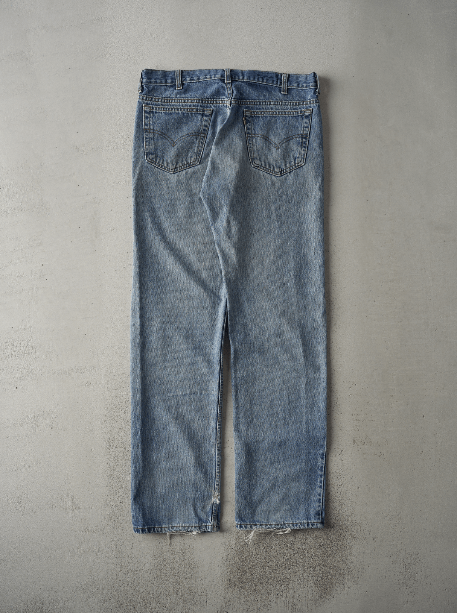 Vintage 90s Light Wash Levi's 505 Jeans (36x33)