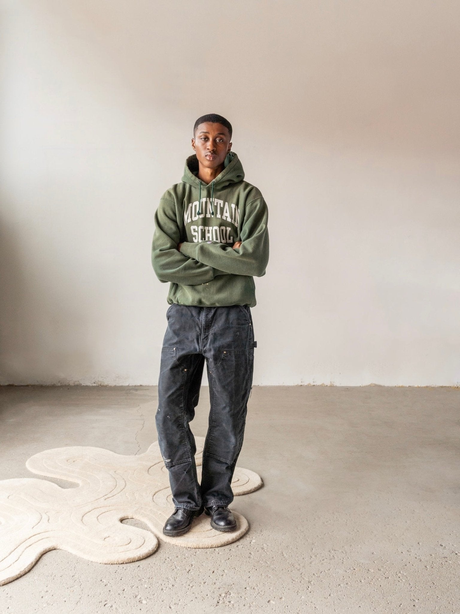Vintage 90s Forest Green Sun Faded Mountain School Hoodie (L)